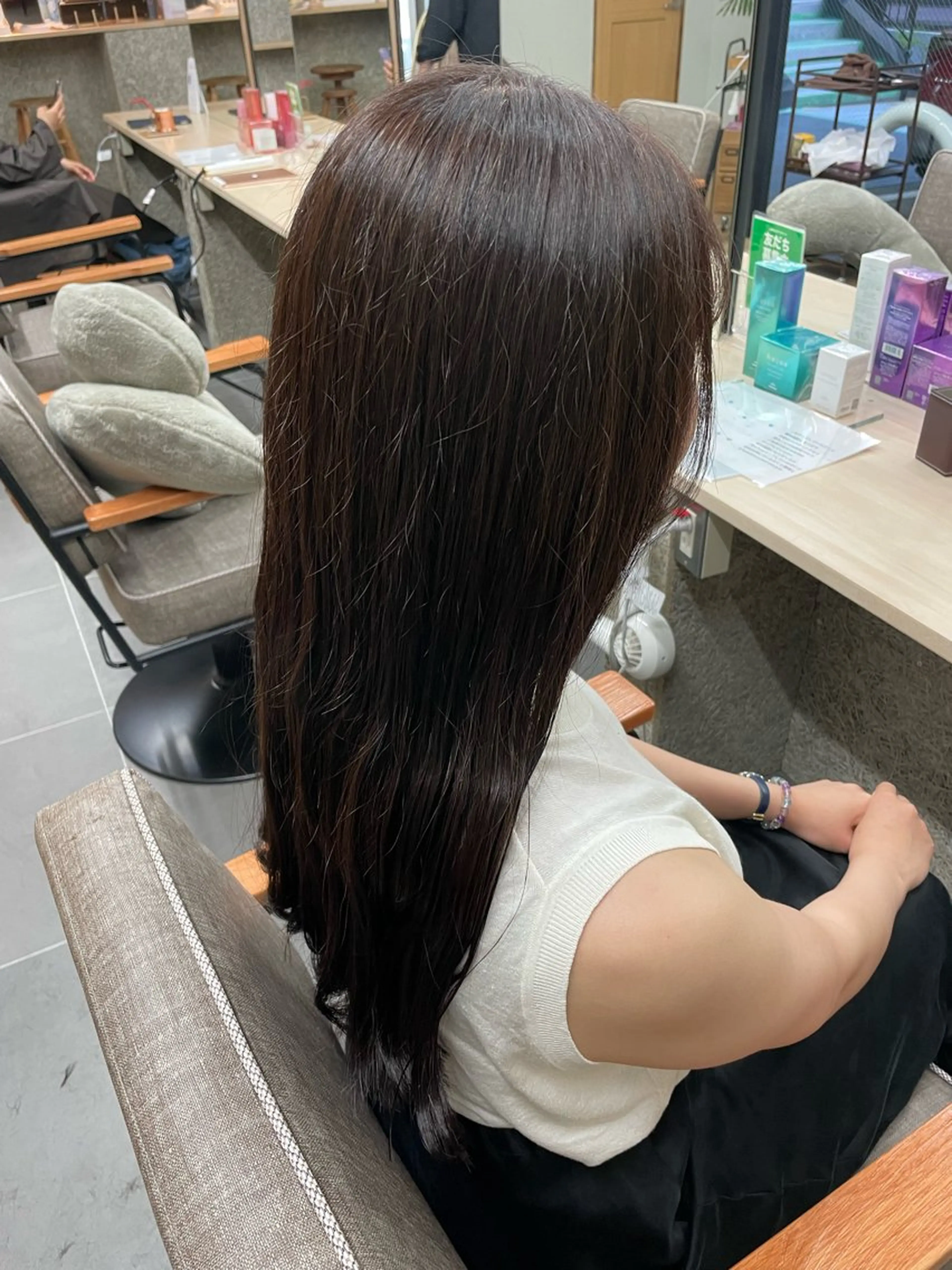 セミロング カラー 遠藤 健登のヘアスタイル