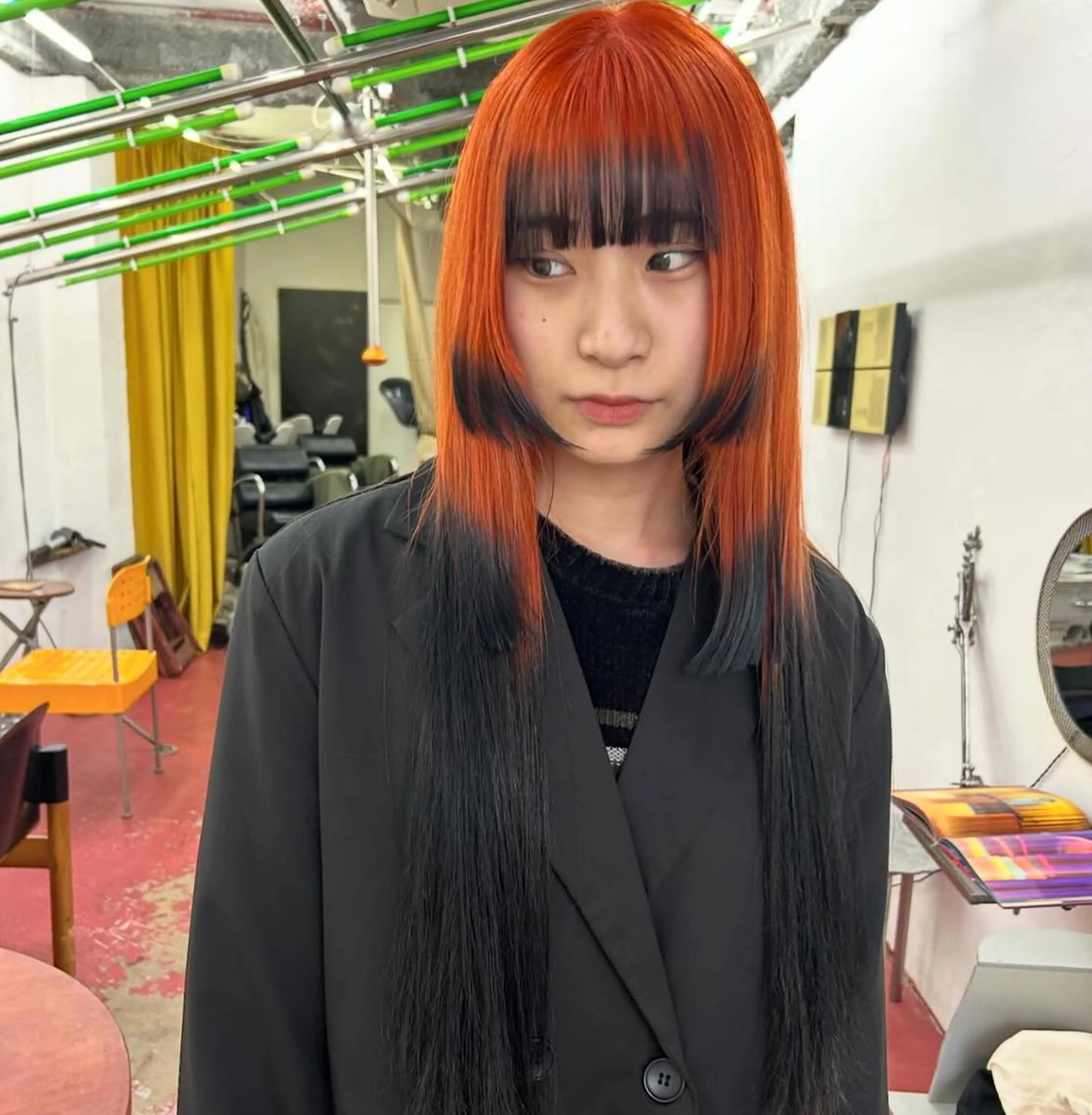 ロング カラー ブリーチ デザインカラー qiie/天神・大名 インナーカラーのヘアスタイル