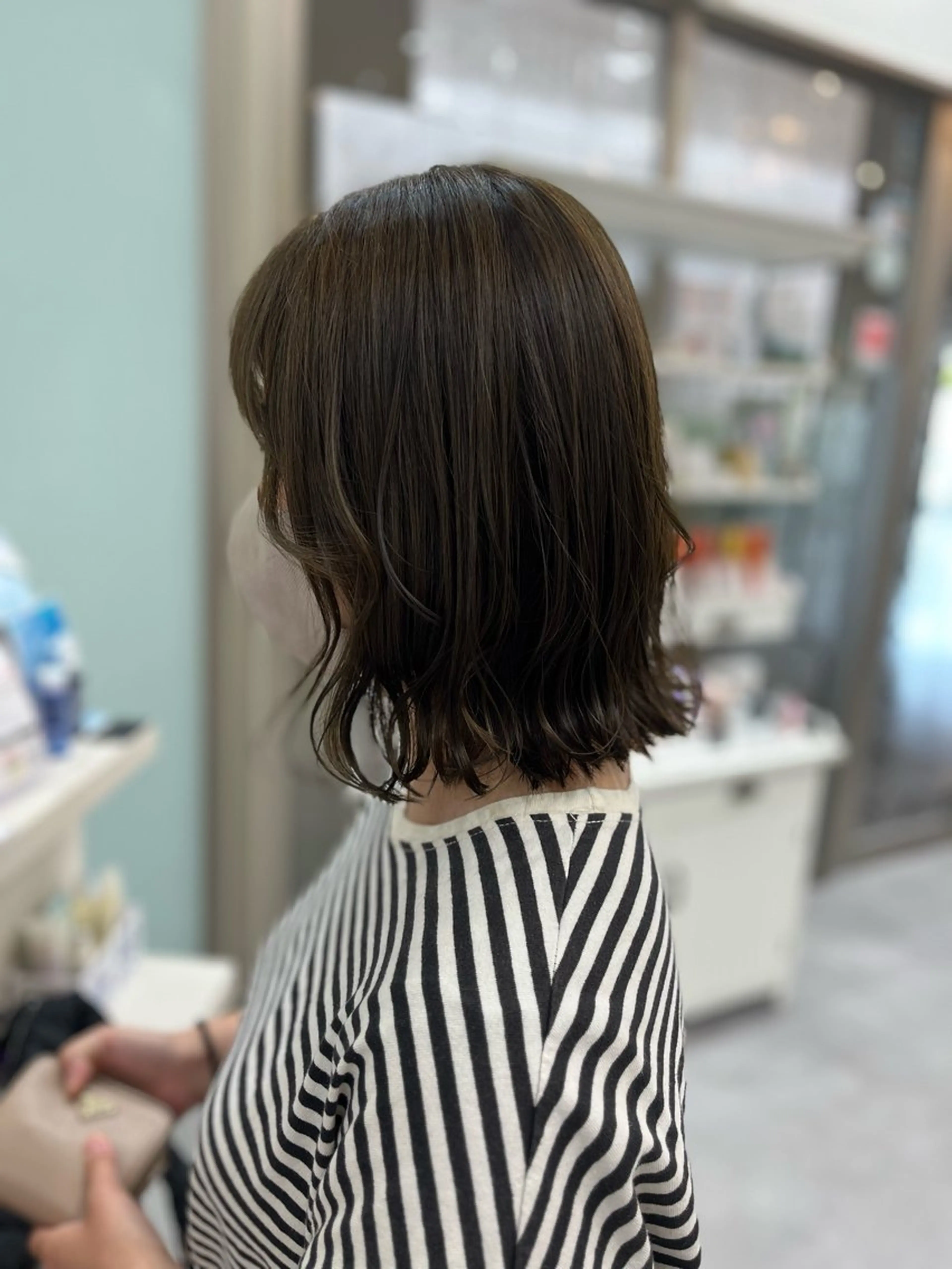 ミディアム カラー ブラウンカラー オリーブブラウン カット ヘアカラー トリートメント 福島 雪華のヘアスタイル
