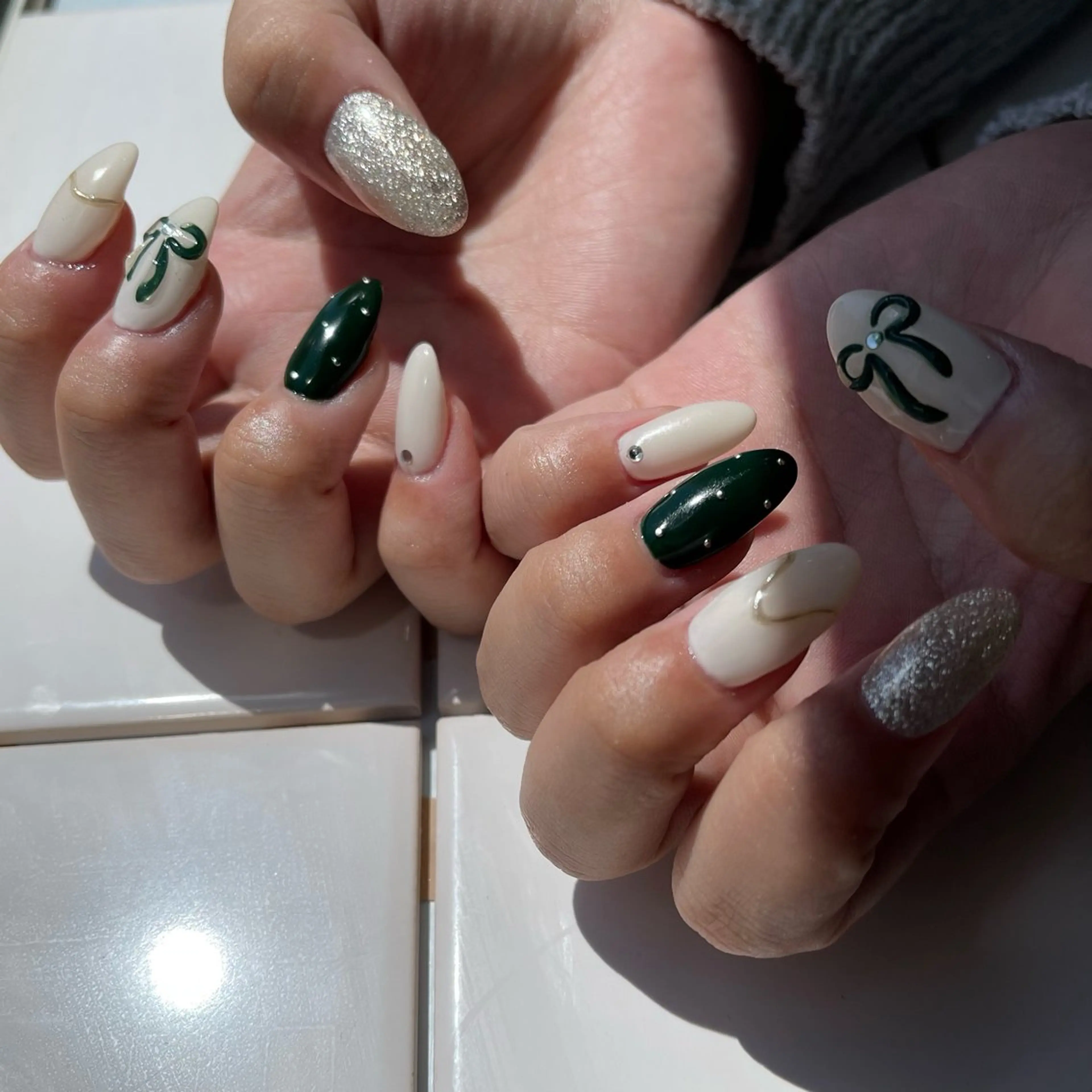 ネイル ハンドネイル chihiro 🗽のネイルデザイン