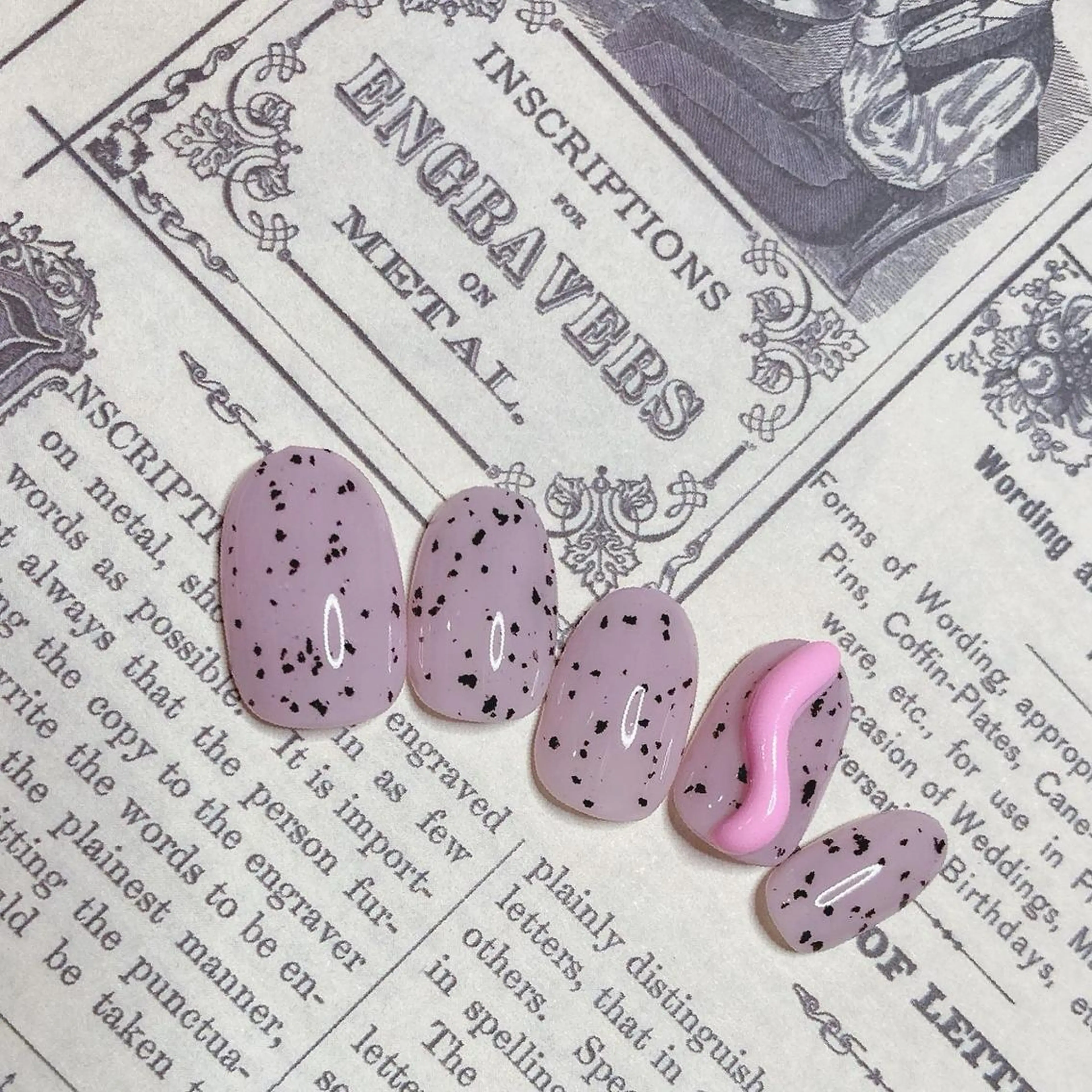 ネイル NOIROUGE所属・NOI ROUGEのネイルデザイン