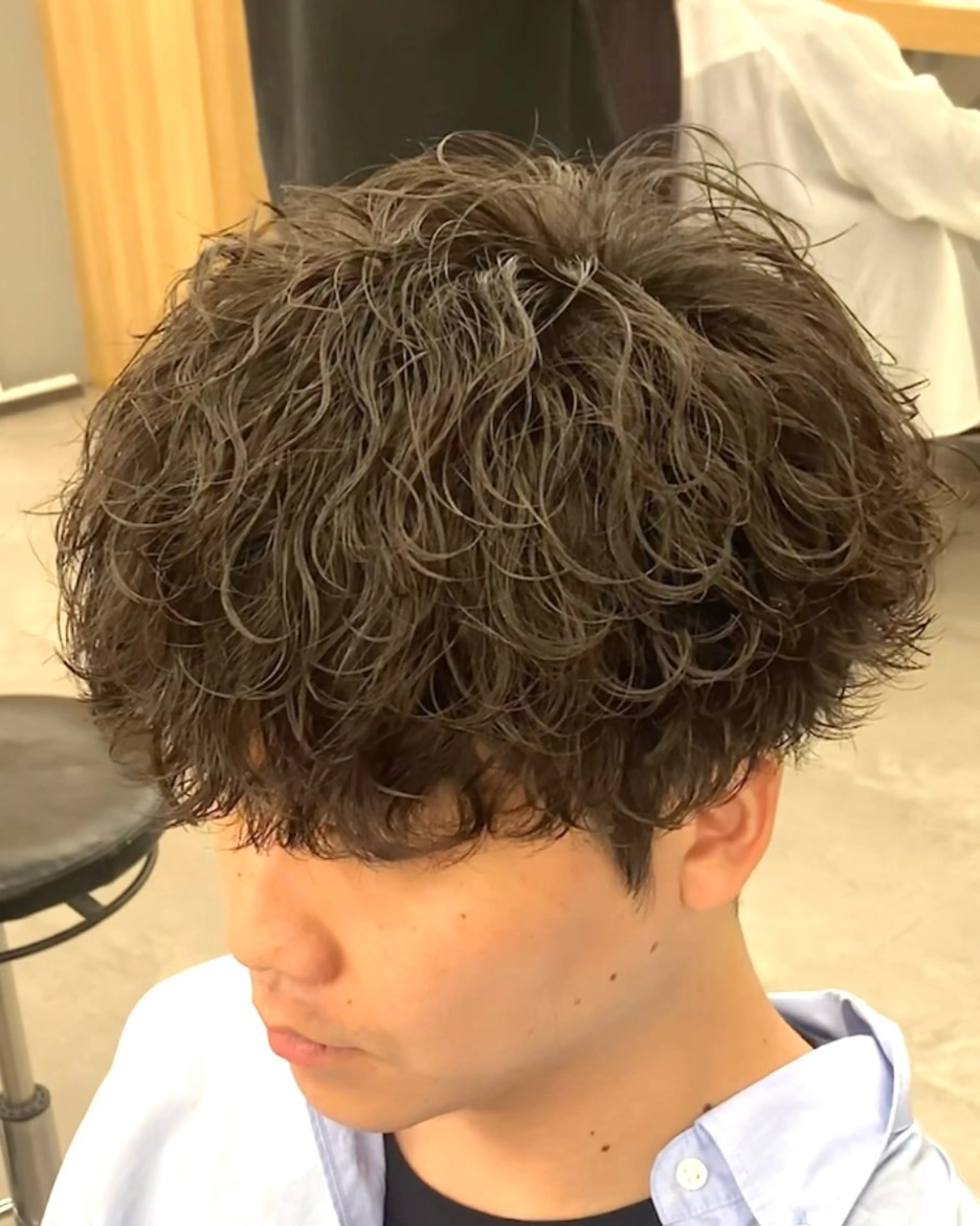 パーマ メンズ カット パーマ シャドウ/波巻き 朝崎倭斗のヘアスタイル