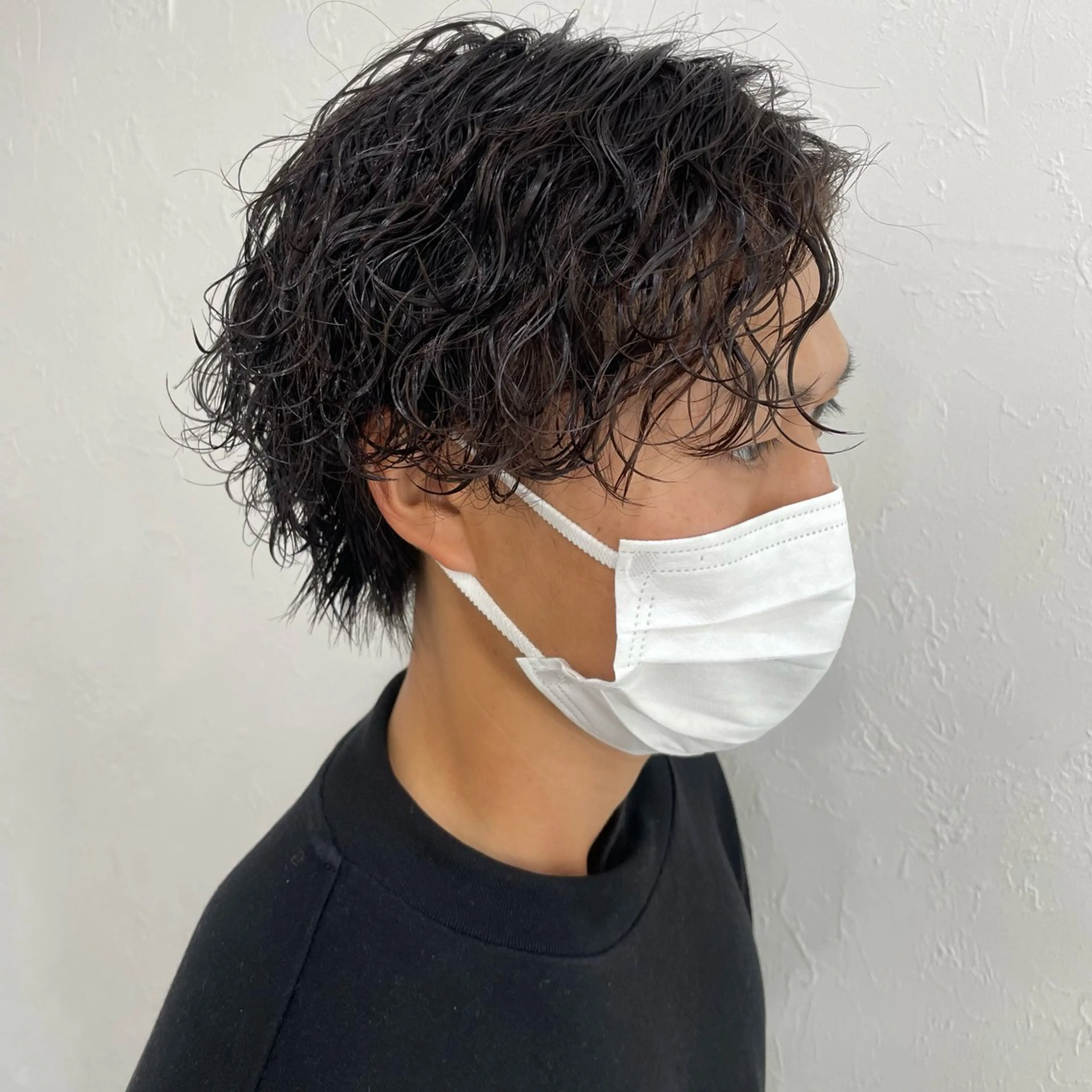 パーマ メンズ センターパート マッシュ メンズパーマ プードルパーマ スパイキーショート 博多No.1 メンズパーマ美容師のヘアスタイル