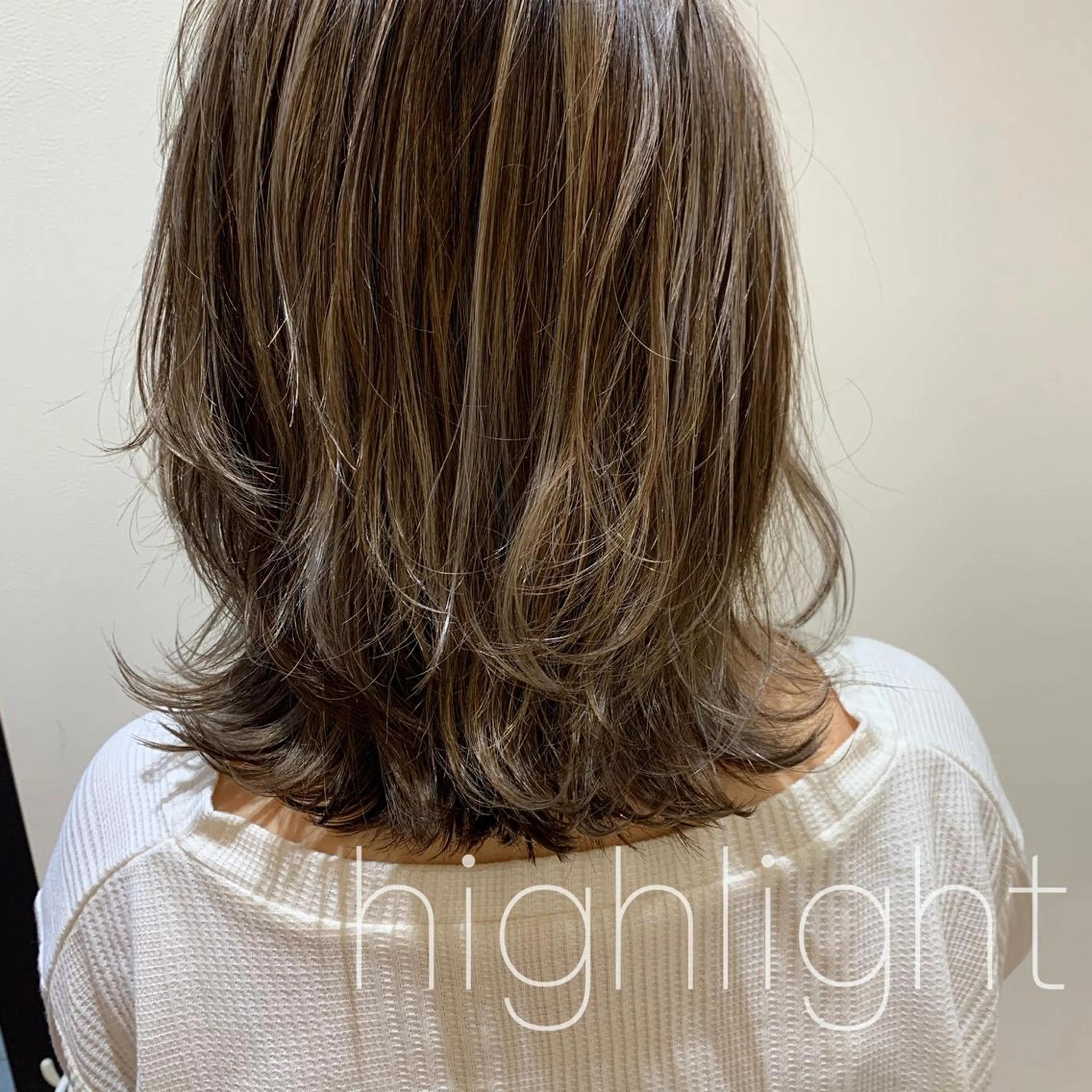 ミディアム ヘアカラー トリートメント 透明感カラー 金村真子のヘアスタイル