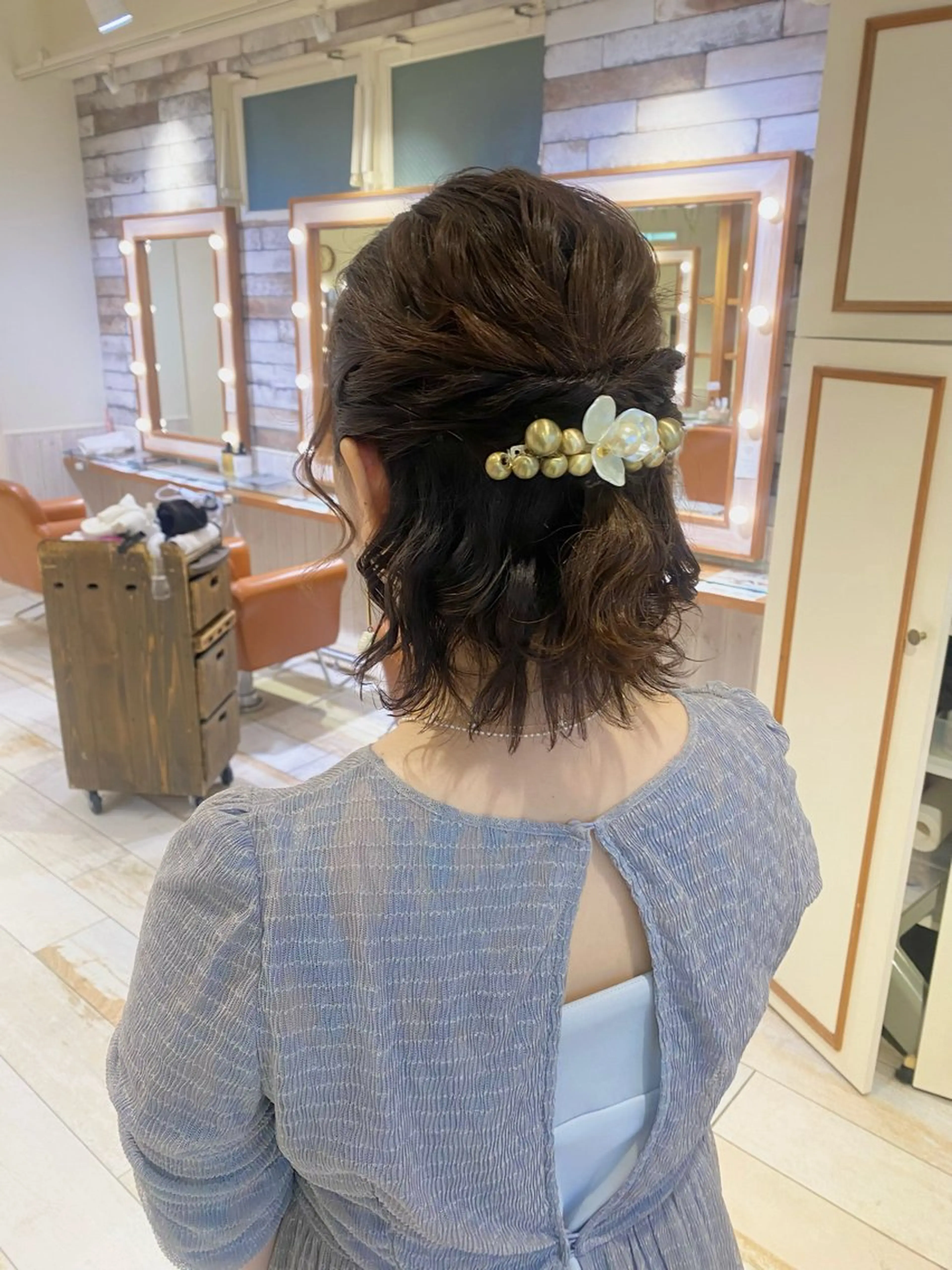 ショート ヘアセット 🌸小島友梨香🌸 ブリーチカラーのヘアスタイル