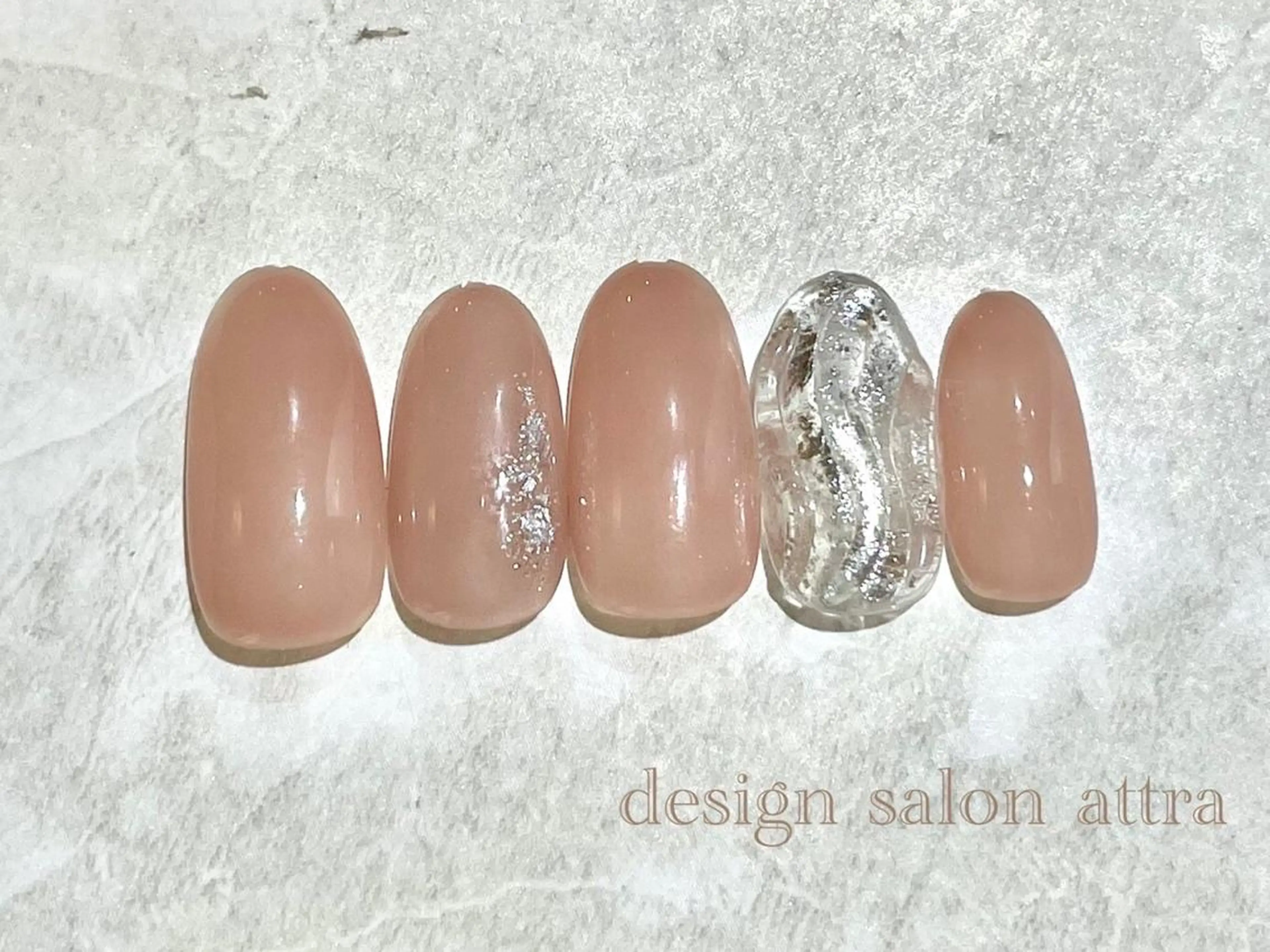 ネイル ハンドネイル デザインサロン attra 本八幡店のネイルデザイン