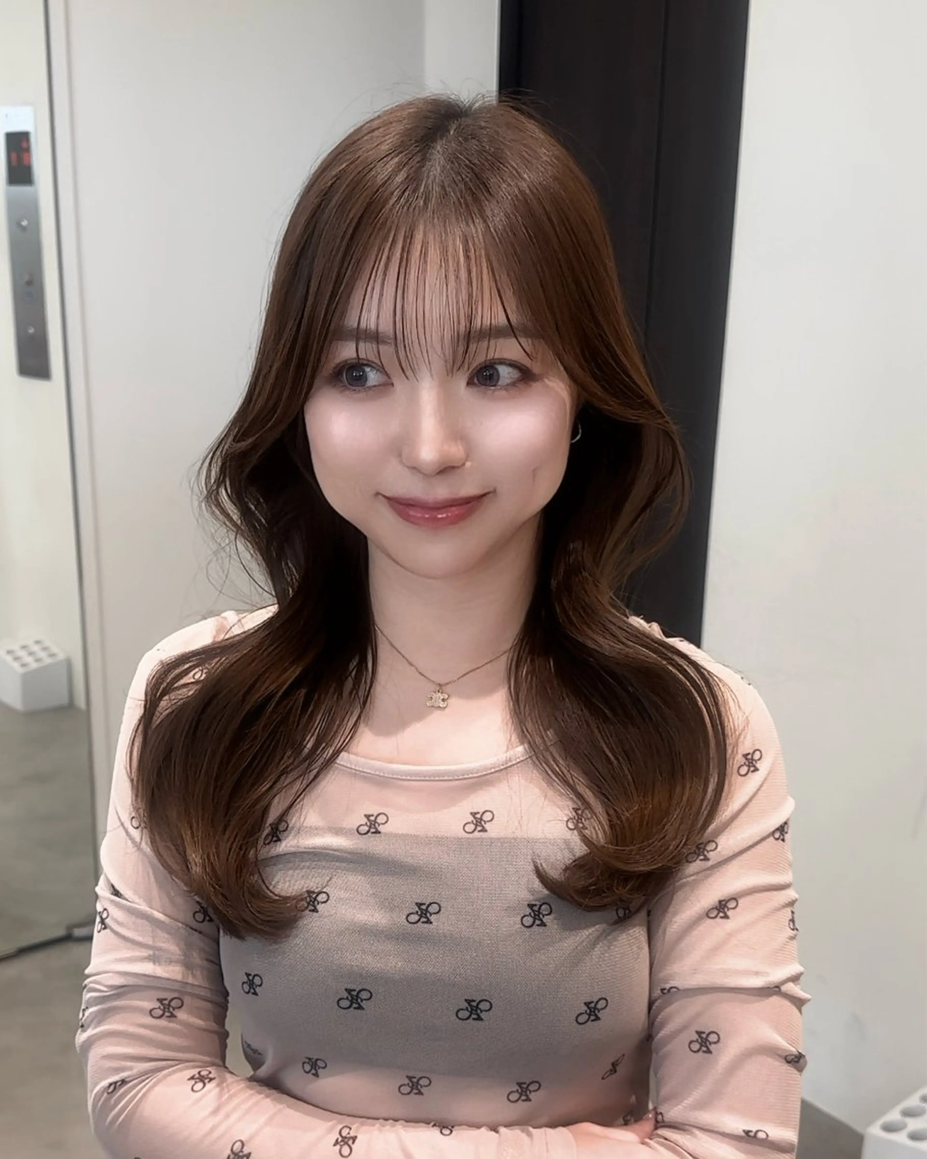 ミディアム カラー ヘアアレンジ 顔周りcut/ 艶ワンカラー♥ちさきのヘアスタイル