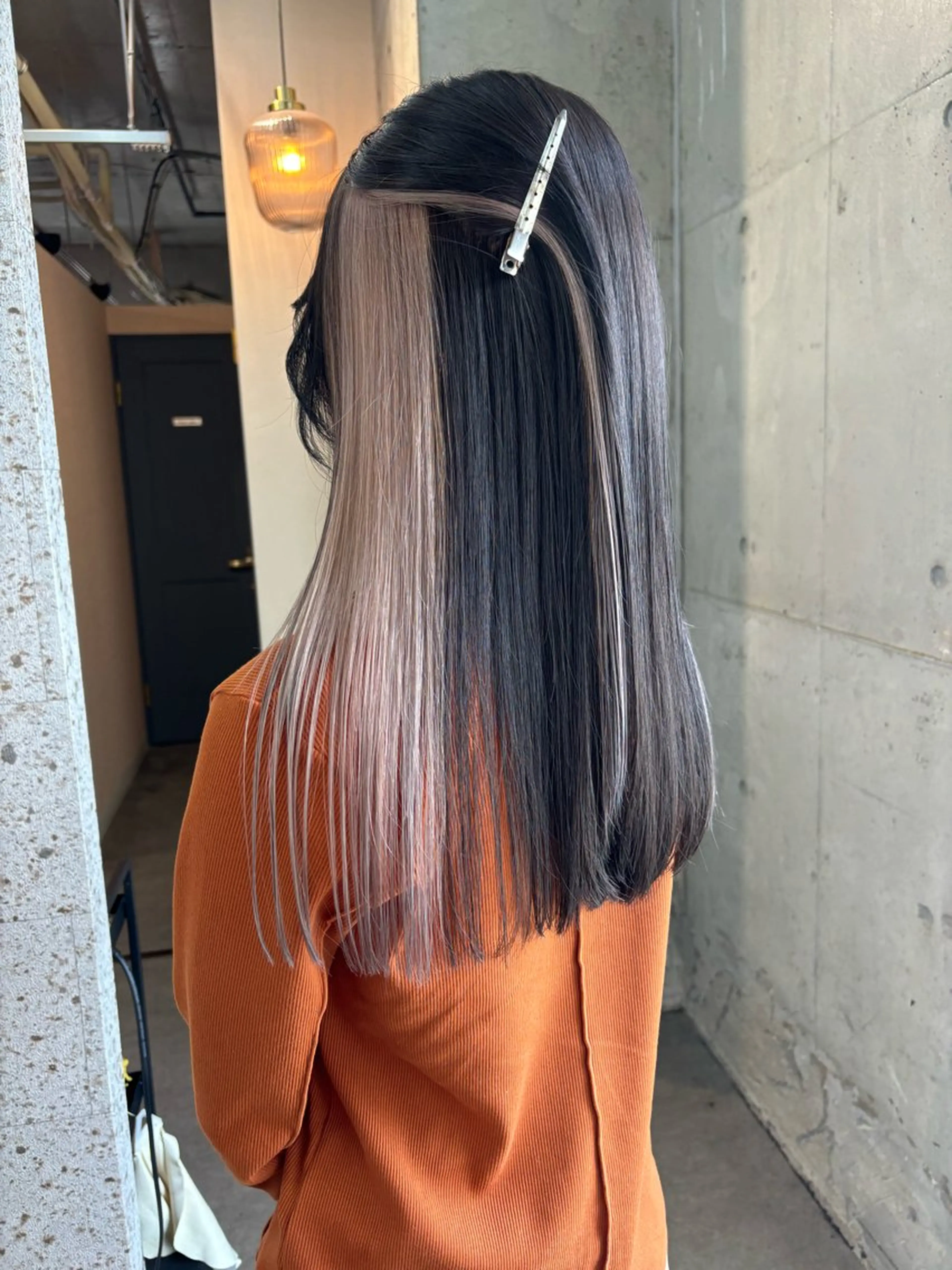 ロング カラー ベージュカラー インナーカラー ホワイトベージュ ヘアカラー lani hair salon所属・SHOTO ハイトー ン/デザインカラーのヘアスタイル