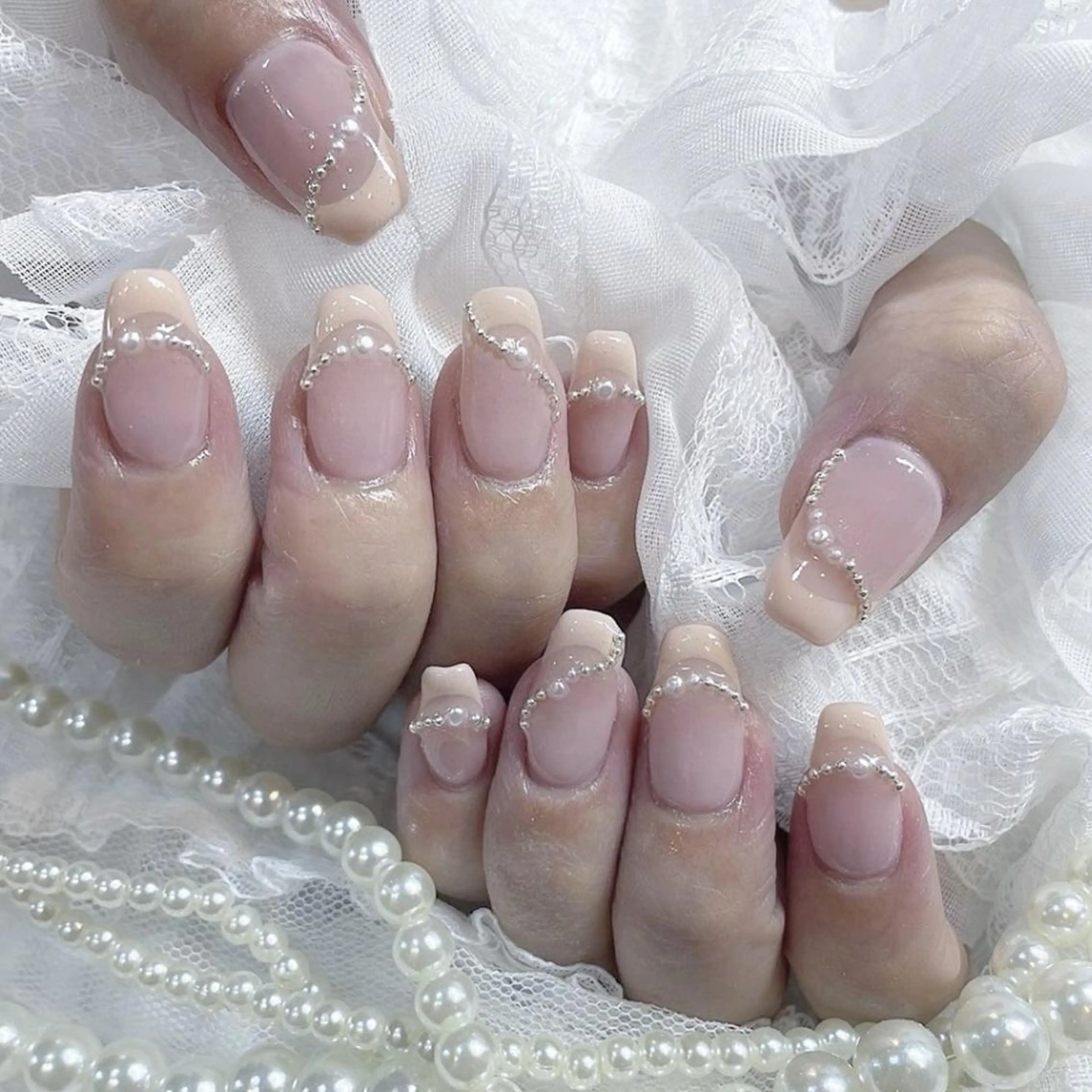 ネイル フレンチネイル ジェルネイル 韓国ネイル 持ち込み ワンカラーネイル ハンドネイル fiore nail 🦋のネイルデザイン