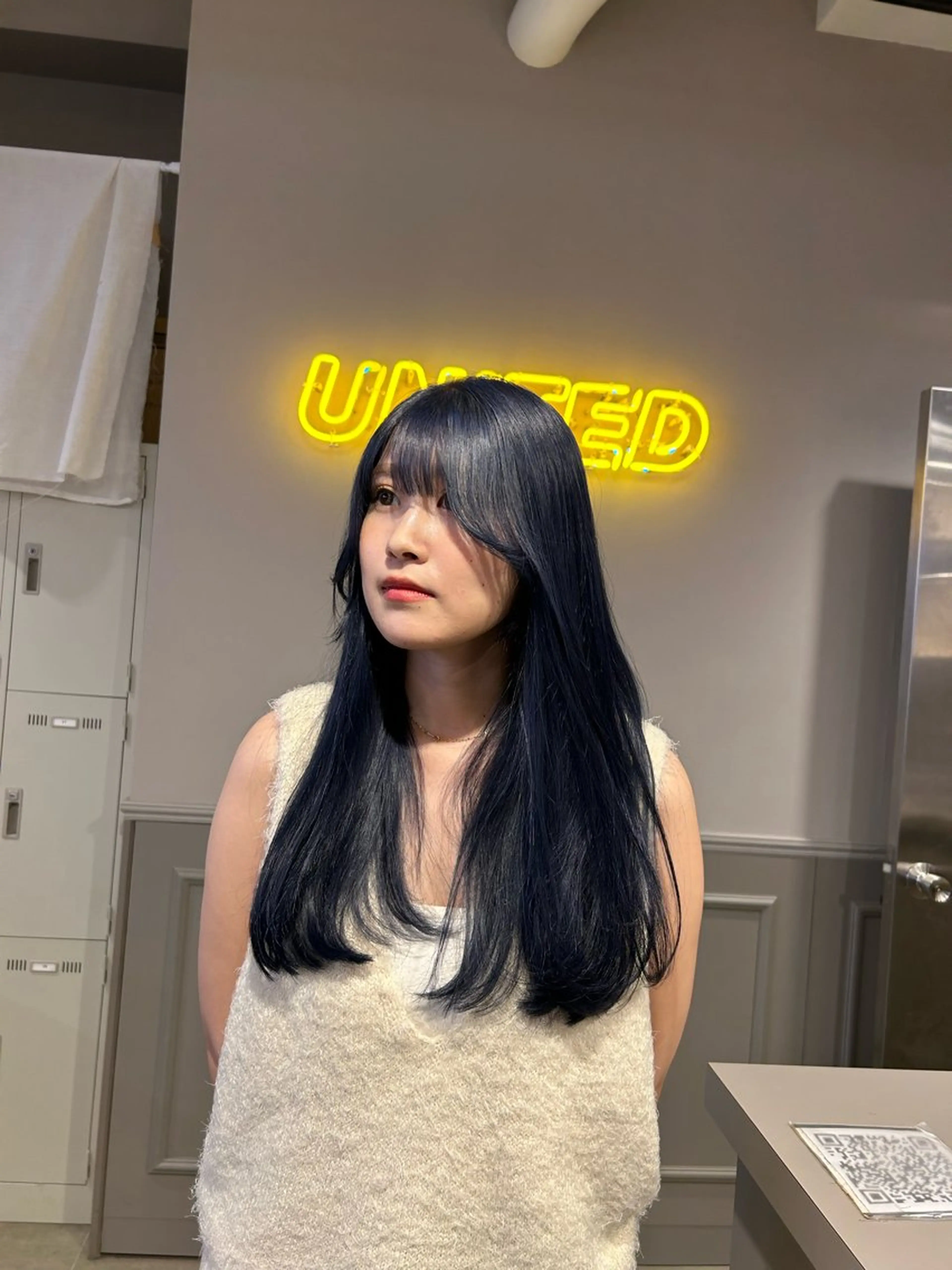 ミディアム ヘアカラー トリートメント 韓国ヘア暗髪 ダブルカラーメンズ可のヘアスタイル