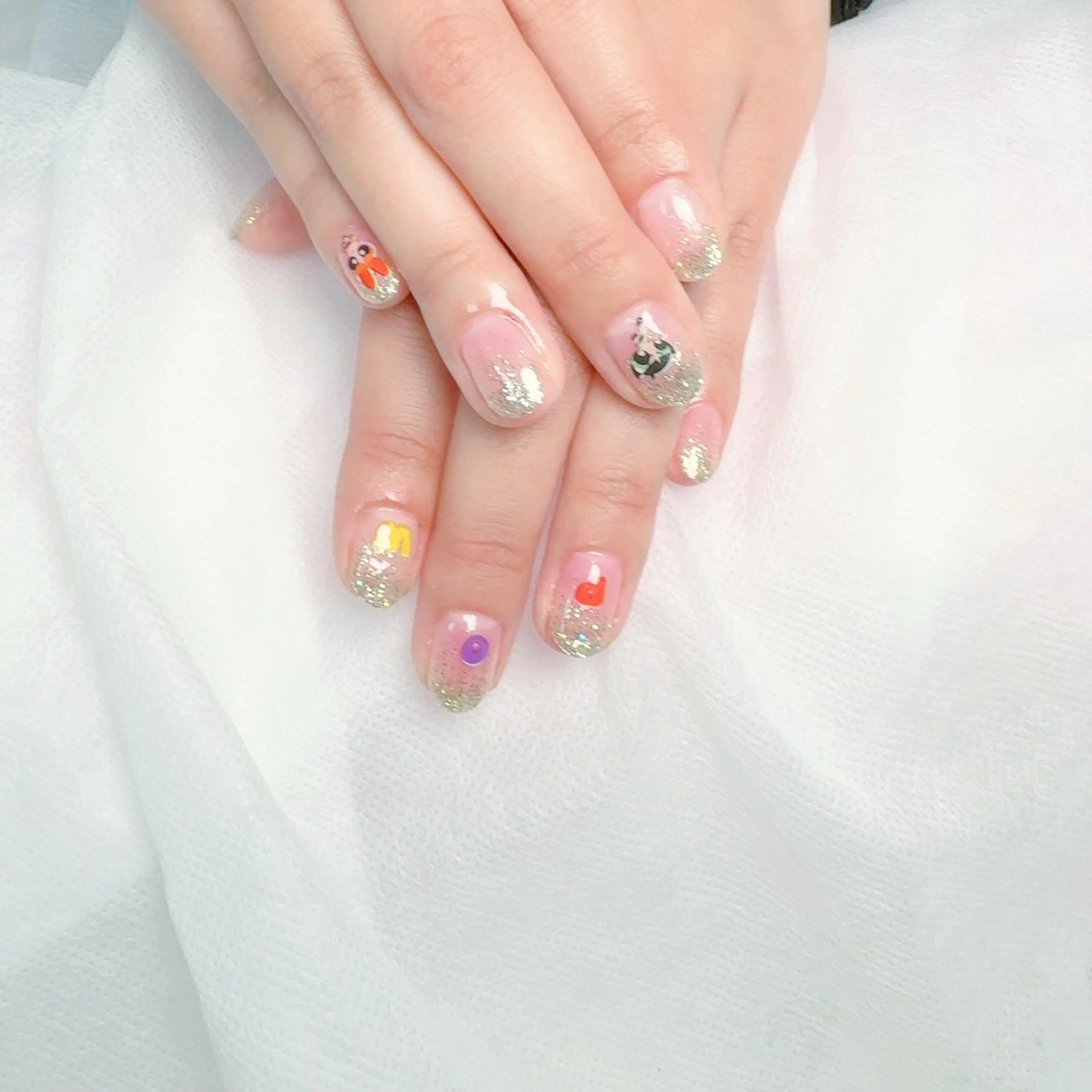 ネイル pink ladyサロン所属・べ にのネイルデザイン