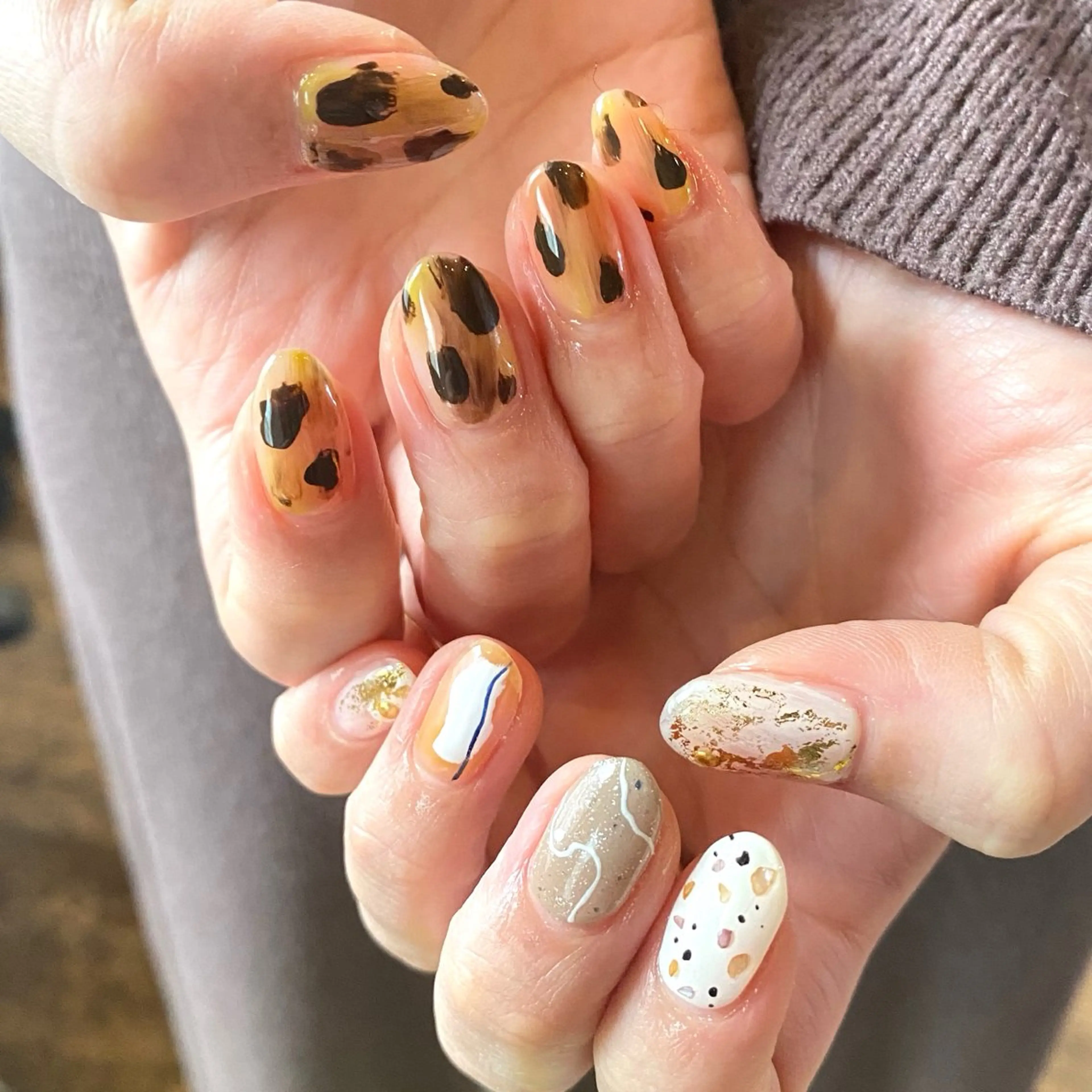 ネイル ニュアンスネイル ハンドネイル Nails VINATIのネイルデザイン
