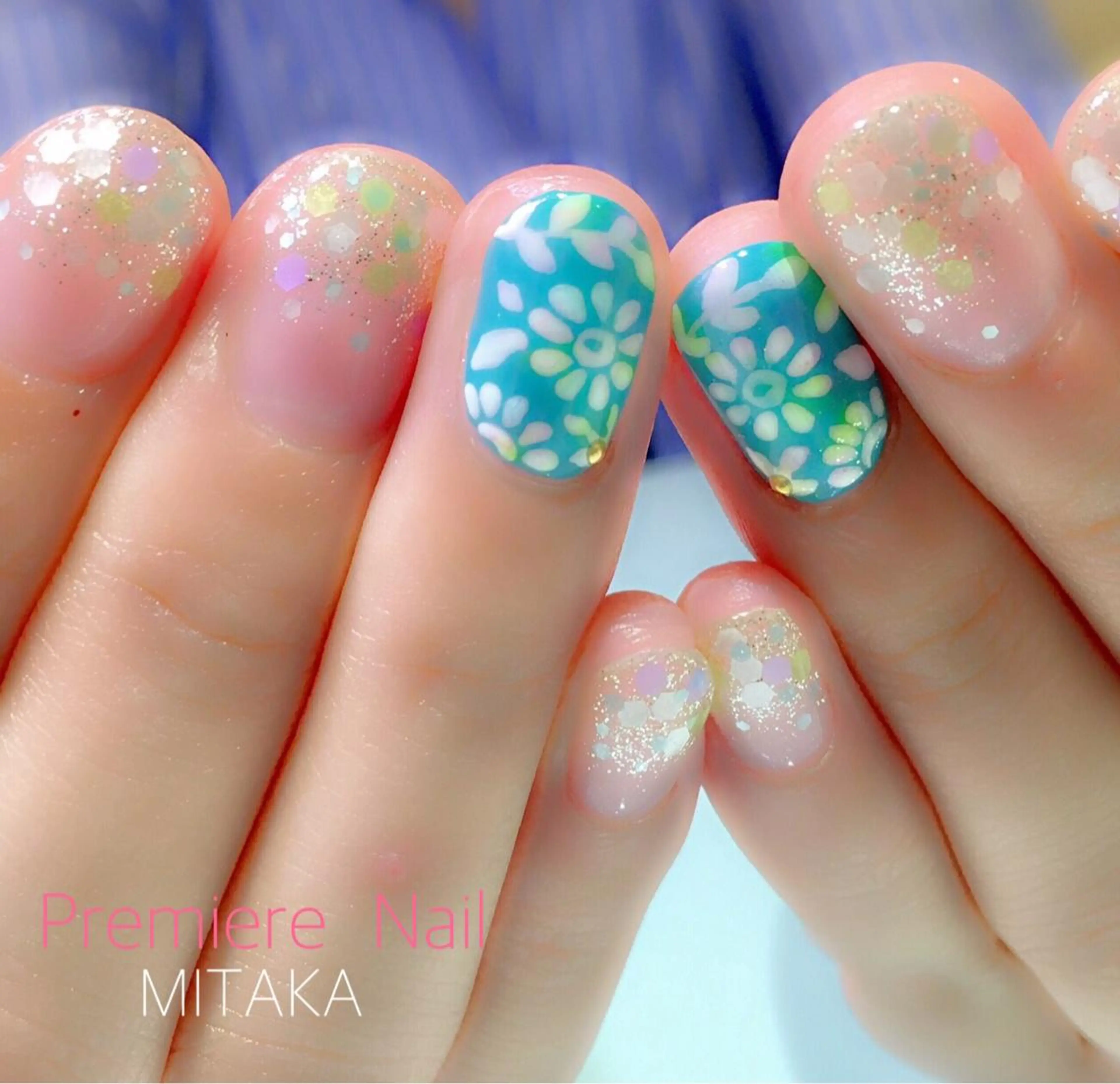 ネイル グラデーション グリーン キラキラネイル パステルネイル Premiere Nail商店街店のネイルデザイン