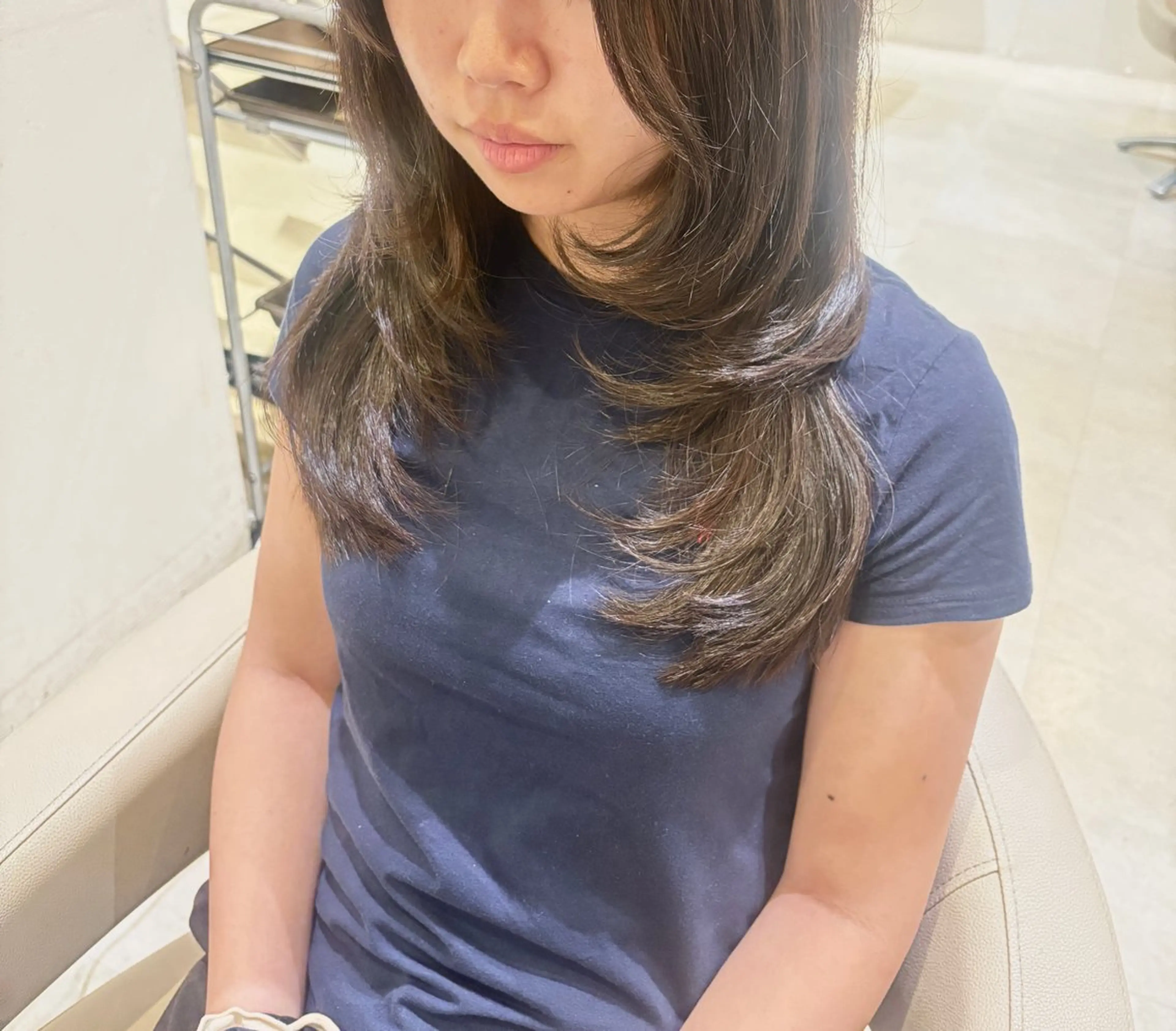 ロング ハイレイヤー レイヤーカット 小顔カット カット 朝尾 愛花のヘアスタイル