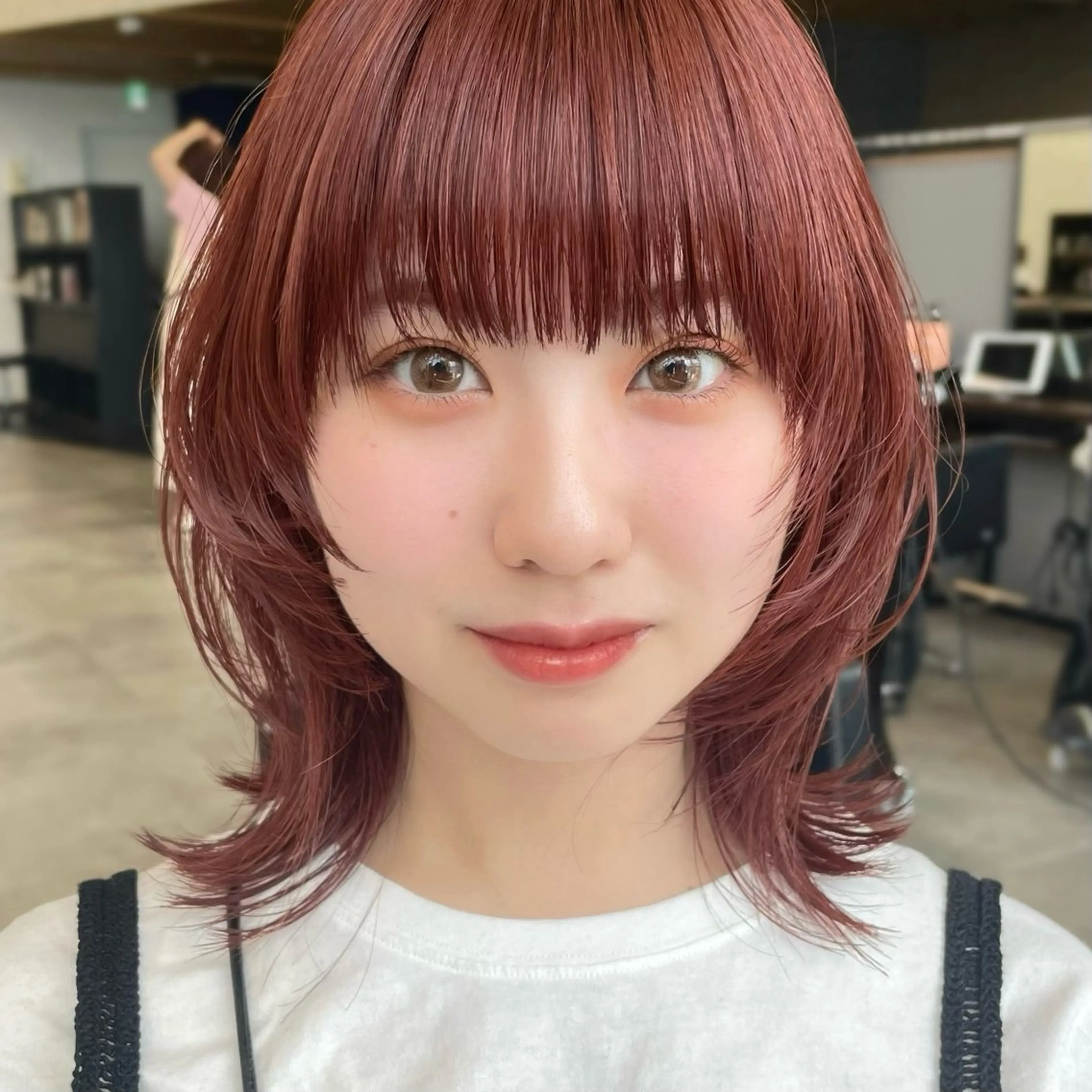 ミディアム カラー ヘアアレンジ レイヤーカット ウルフカット ウルフレイヤー カット ヘアカラー トリートメント ヘッドスパ ヘアセット 【柔らか透明感✨/ 似合せ前髪】大石葉月のヘアスタイル