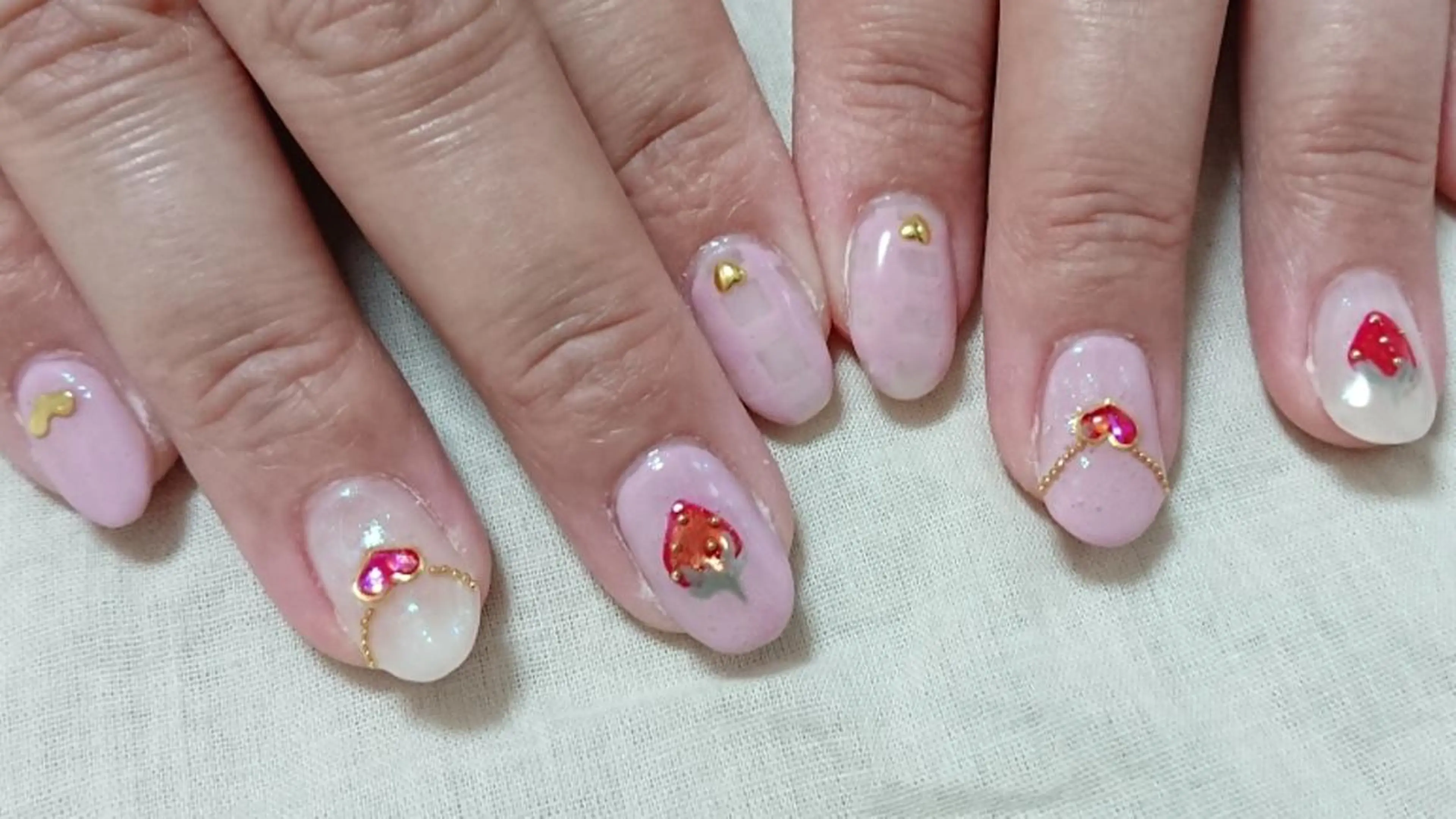 ミディアム ハンドネイル shellnail さなえのネイルデザイン