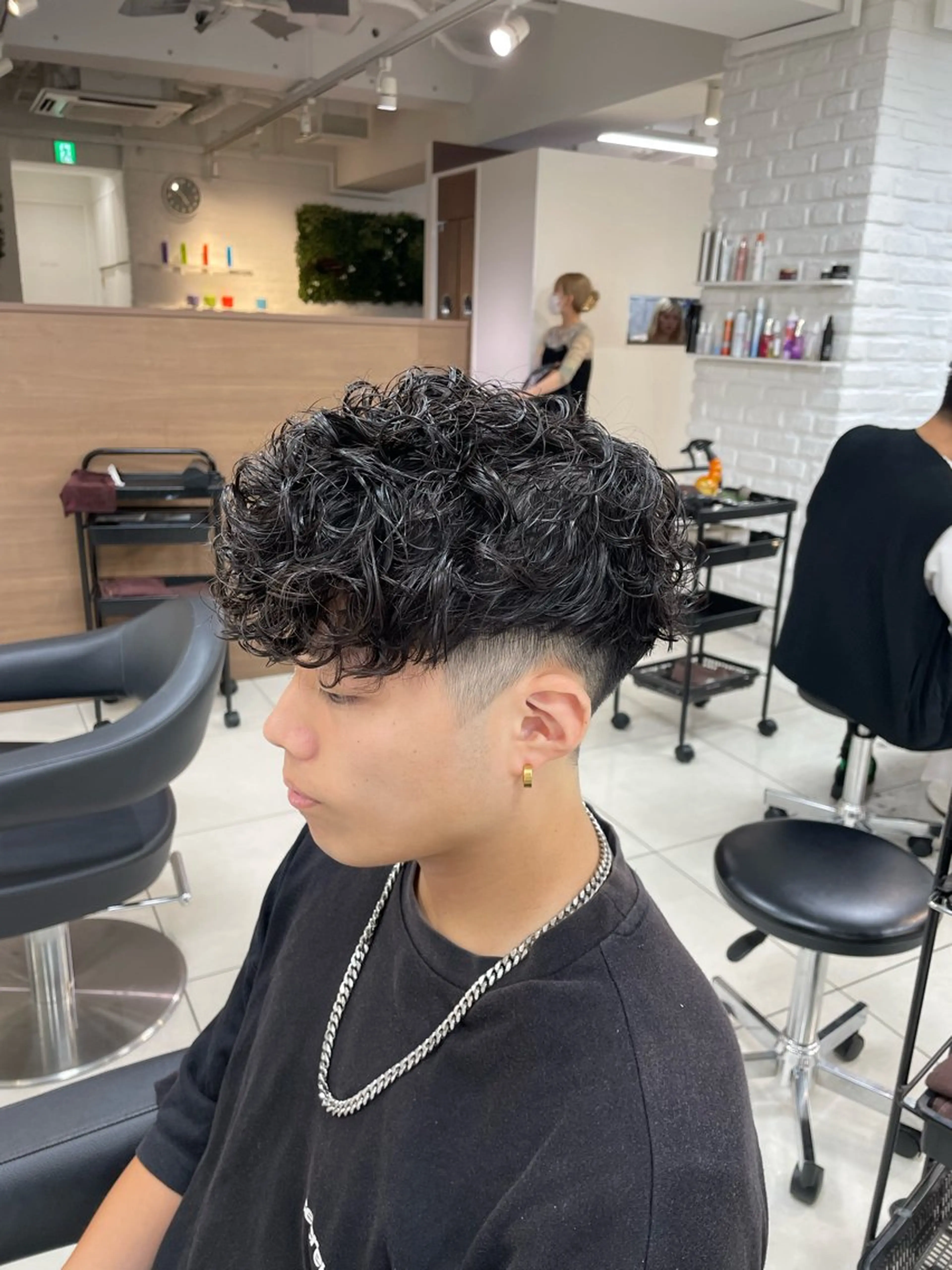 ショート パーマ メンズ スペインカール カット パーマ トリートメント フェザーパーマ職人 🪶ryosukeのヘアスタイル