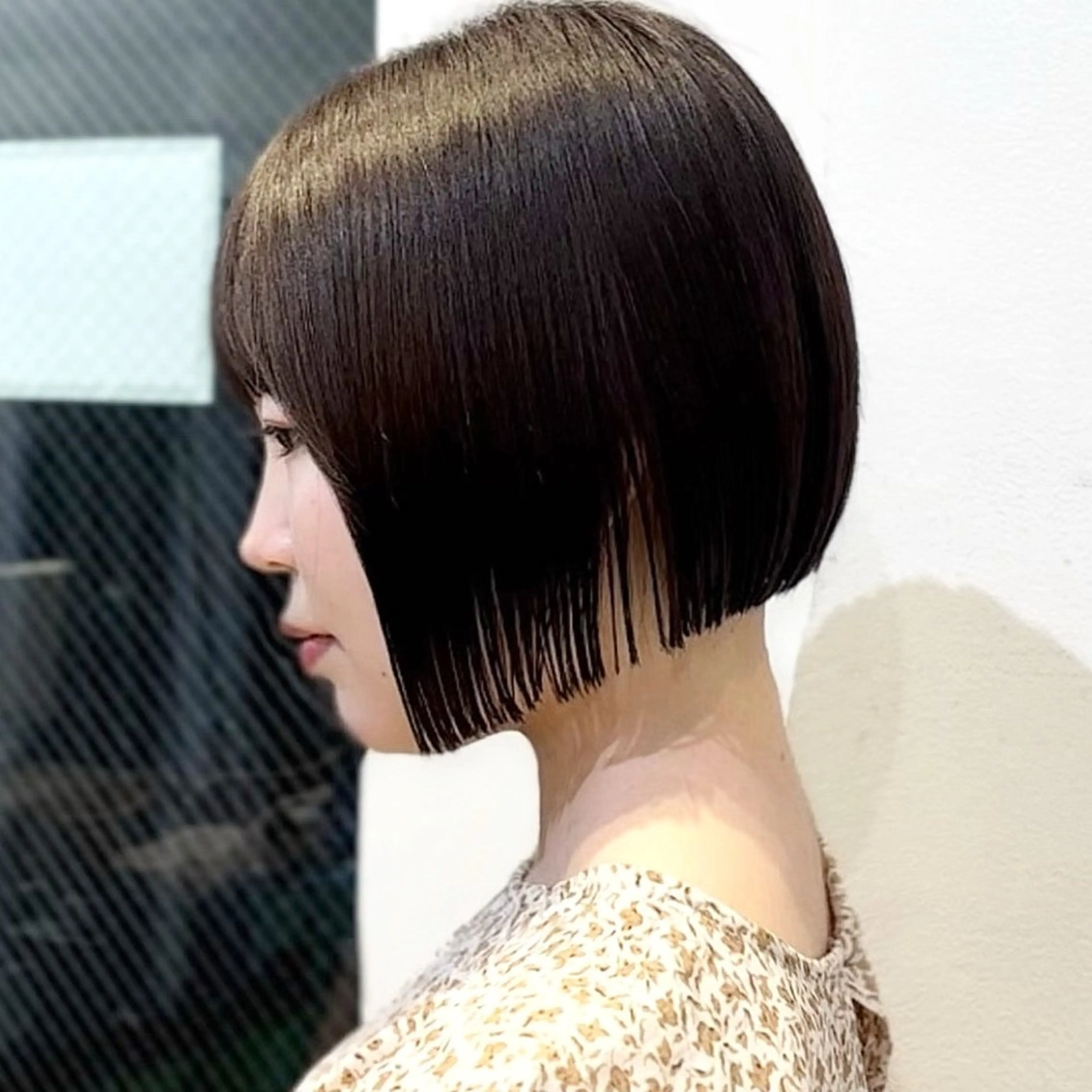 ショート カラー ⭐️似合わせボブ 縮毛矯正⭐️かえでのヘアスタイル