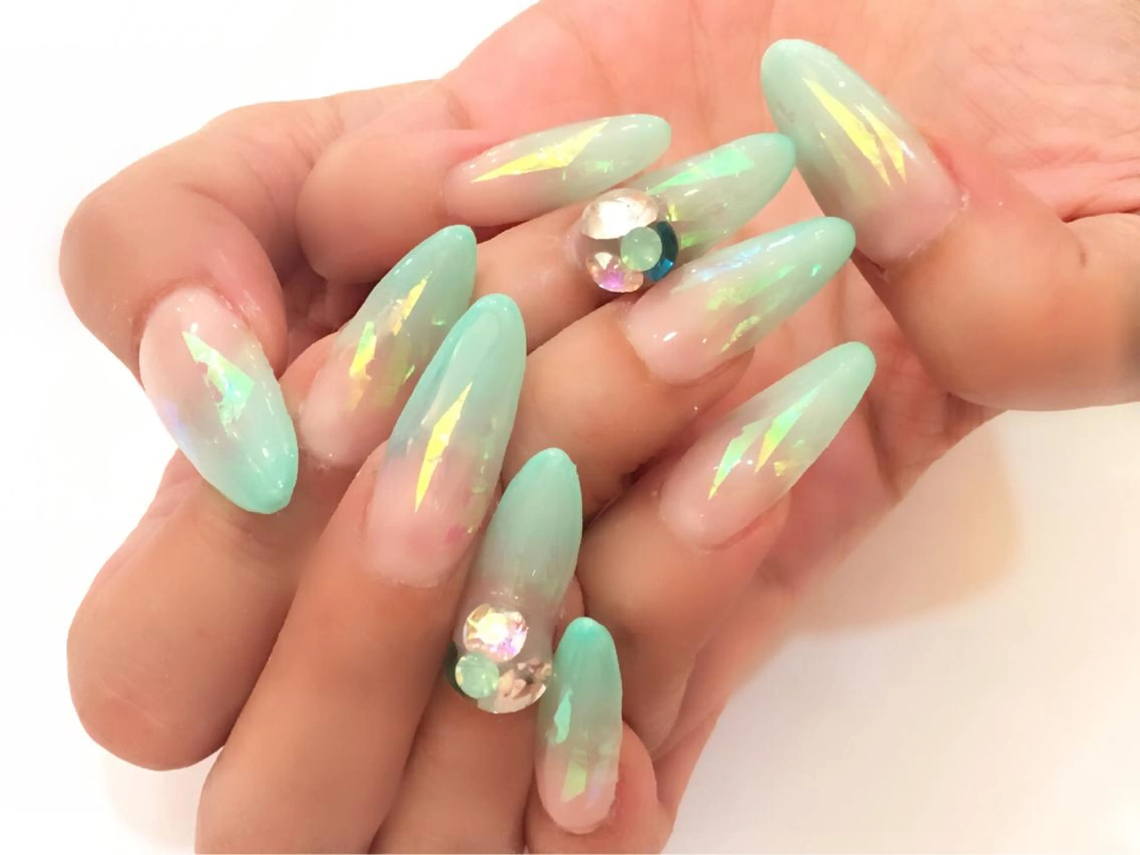 セミロング カラー パーマ ヘアアレンジ メンズ キッズ ネイル マツエク・マツパ NAILSGOGO shibuyaのネイルデザイン