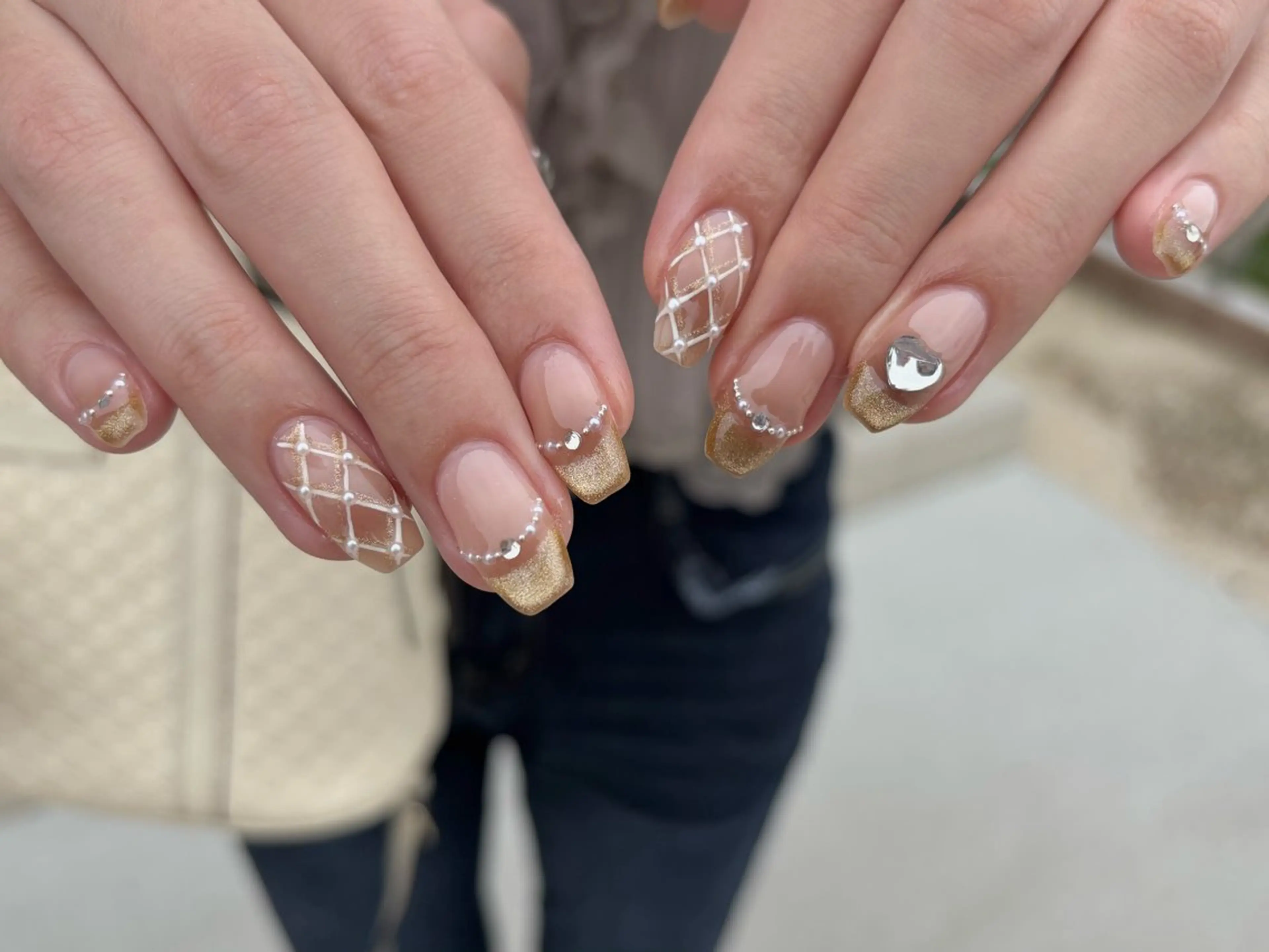 ネイル フレンチネイル マグネットネイル マグネットフレンチ nayu nailのネイルデザイン