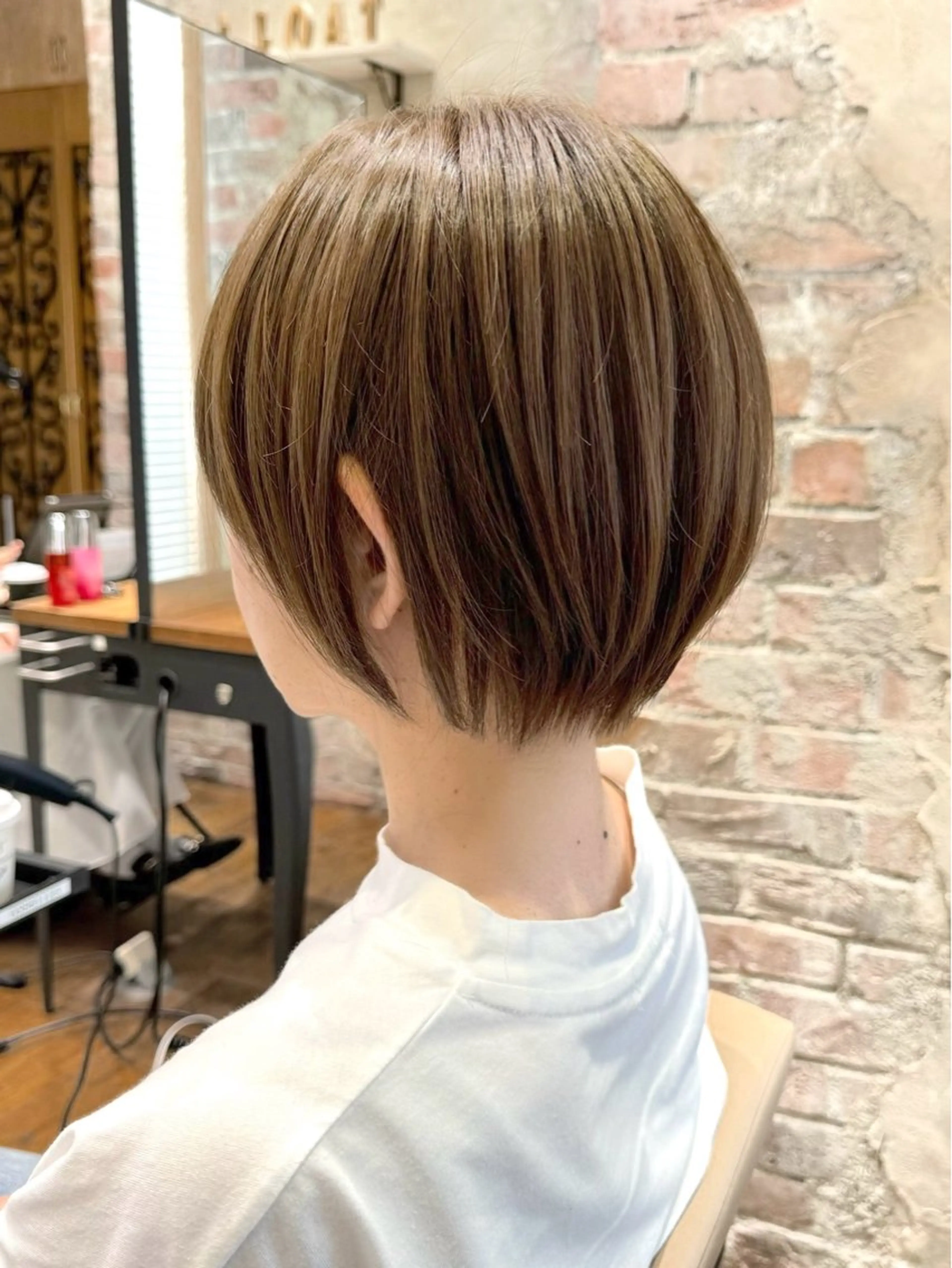カラー カット ヘアカラー トリートメント 💍新宿ショート 💍岩田莉奈のヘアスタイル