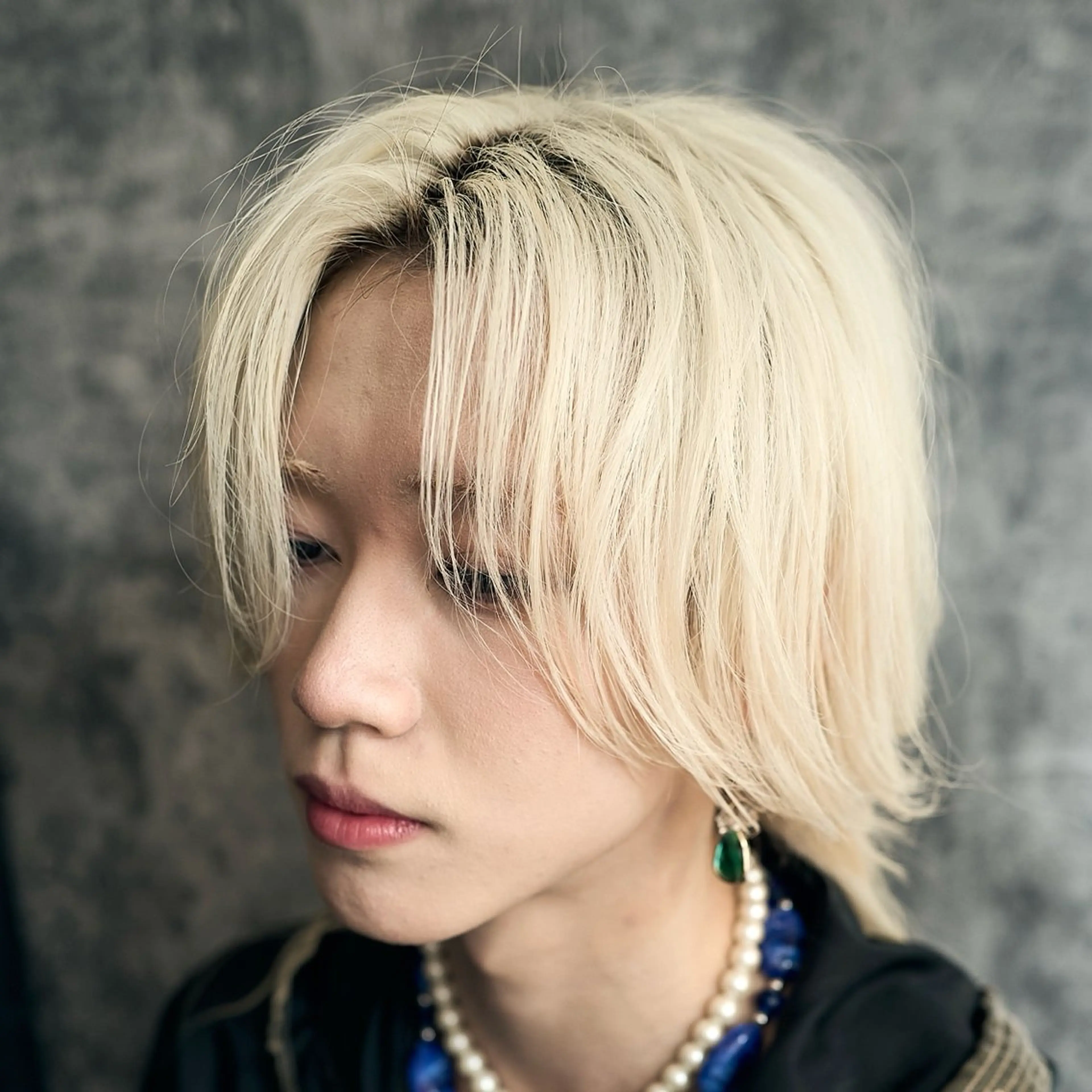 カラー メンズ メンズブリーチ ダウンパーマ メンズハイトーン カルマパーマ メンズ韓国風 カット ヘアカラー トリートメント 《メンズ特化》韓国風 パーマ/千原涼麻のヘアスタイル