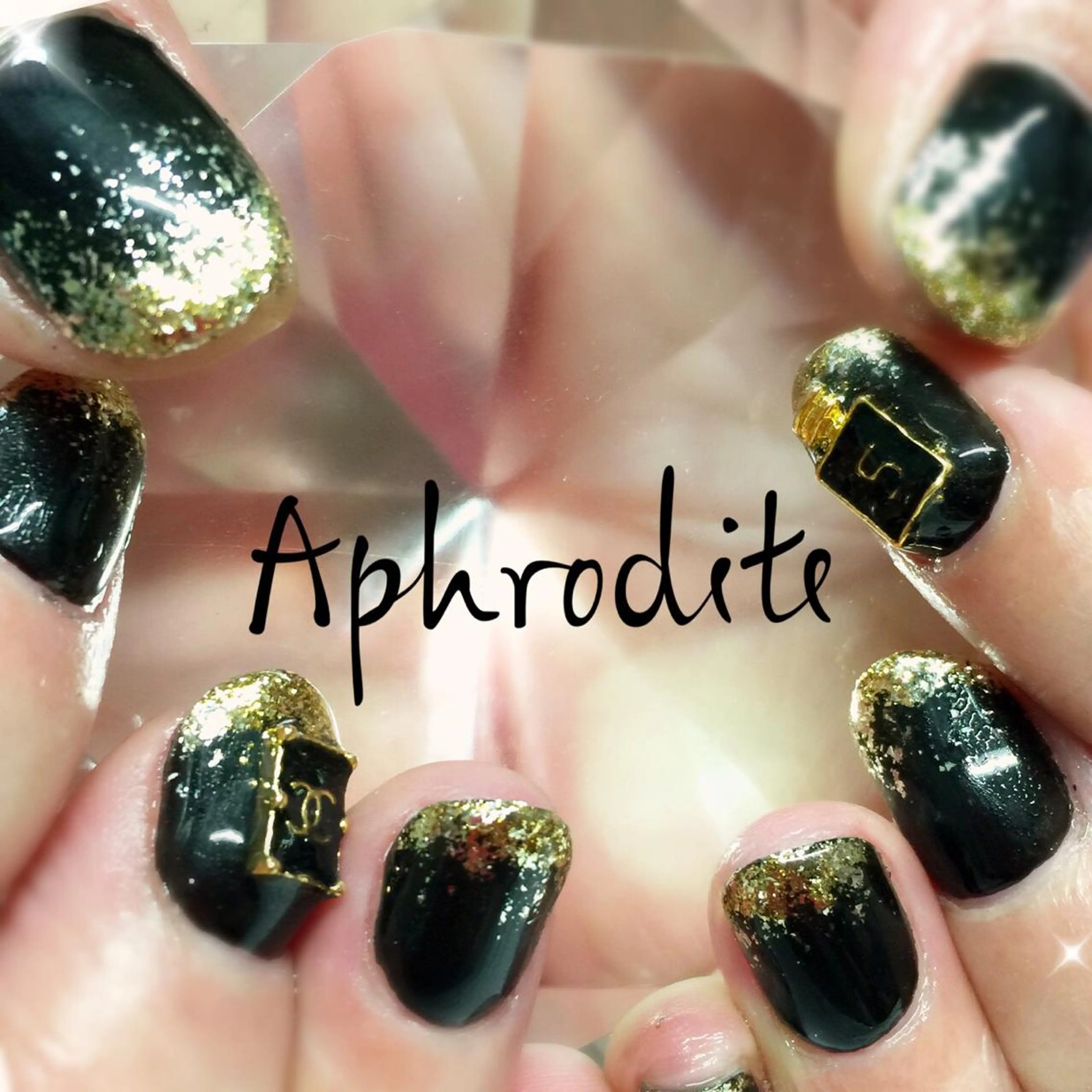 ネイル シンプルネイル APHRODITE Nagisaのネイルデザイン