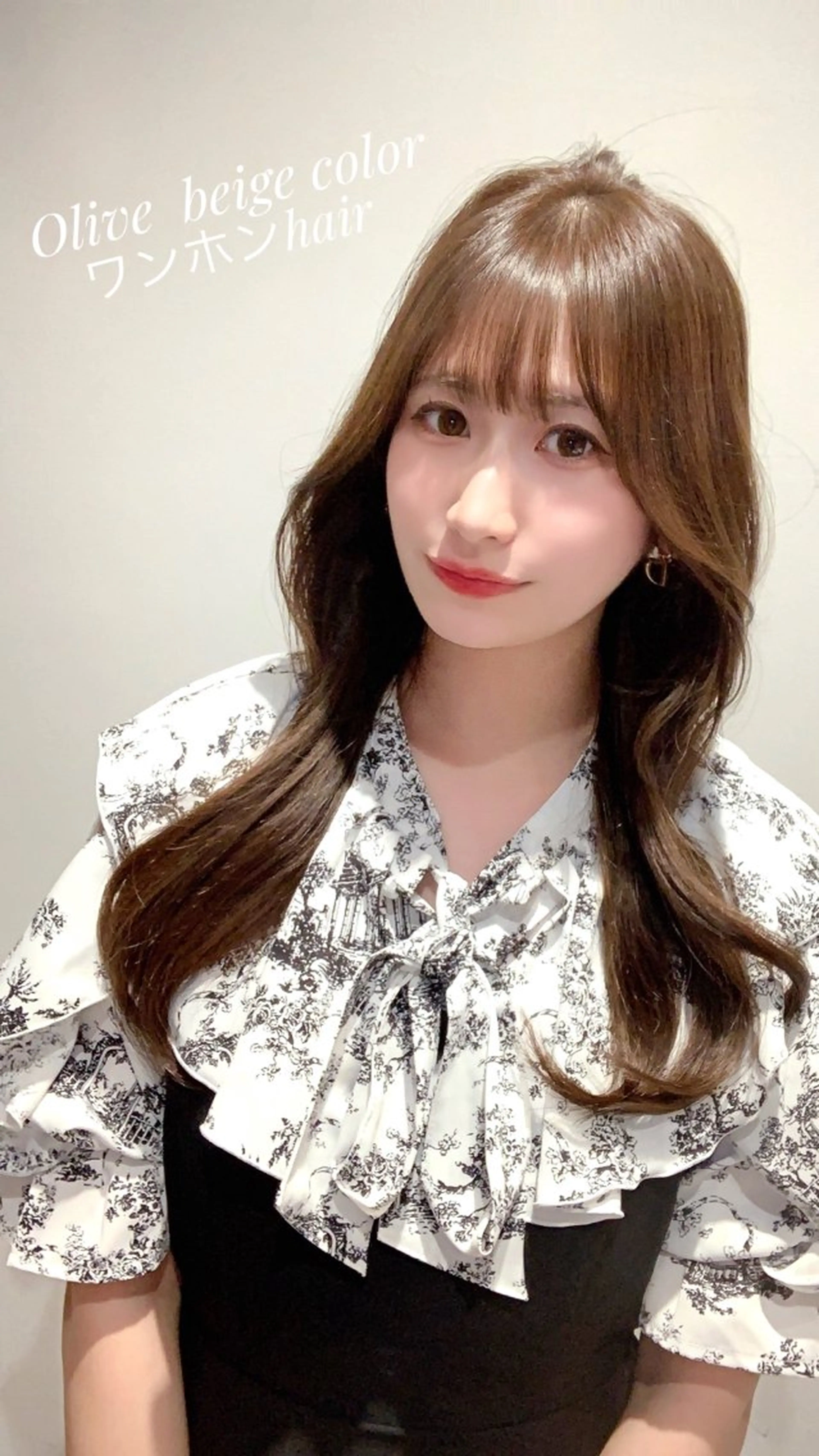 ミディアム カラー オリーブカラー くびれヘア 韓国風ヘア レイヤーカット カット ヘアカラー トリートメント ヘッドスパ ヘアセット 韓国ヘア/レイヤー/ 巻き髪/りょーとのヘアスタイル
