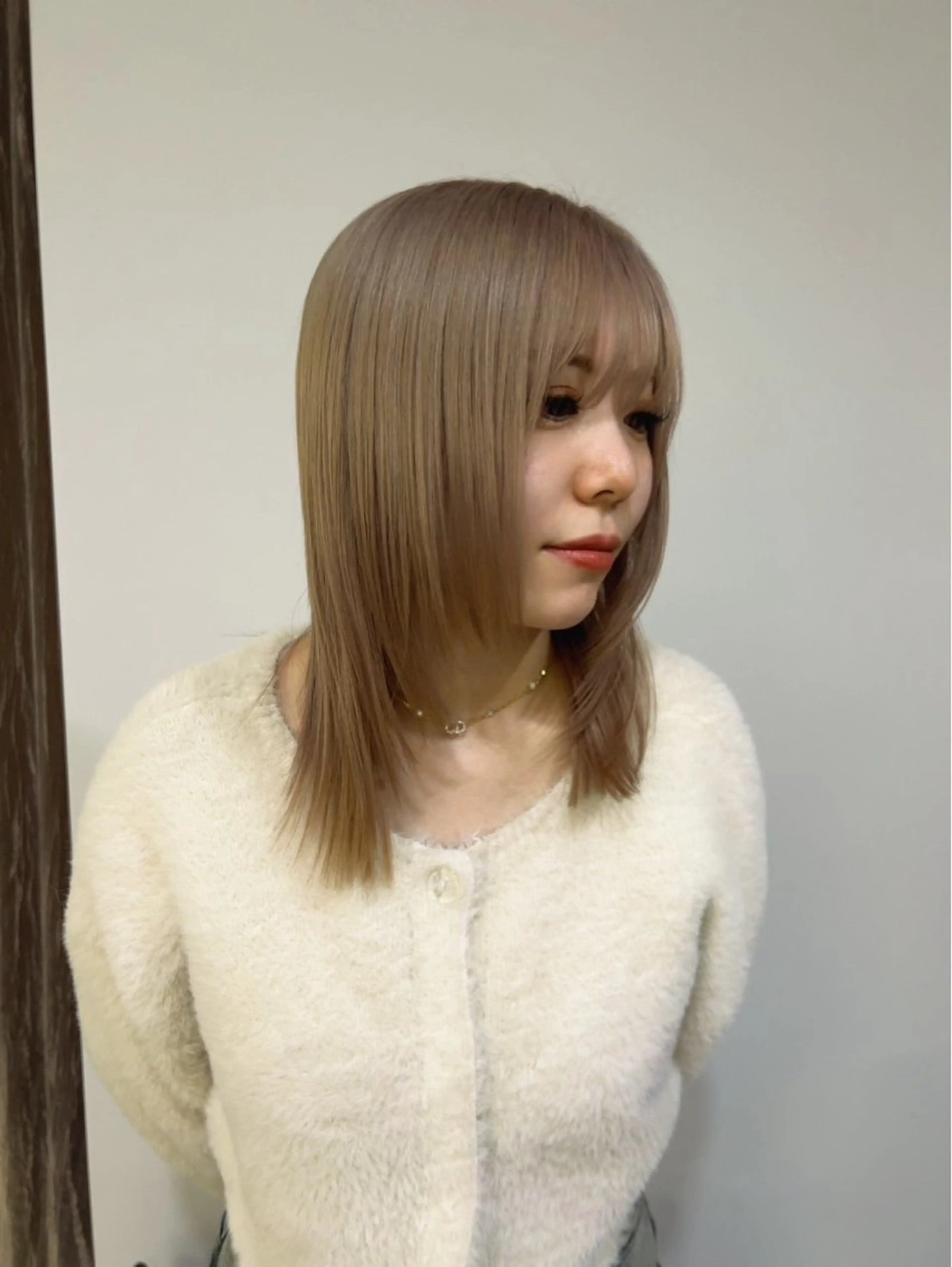 ミディアム 小番 茜海のヘアスタイル