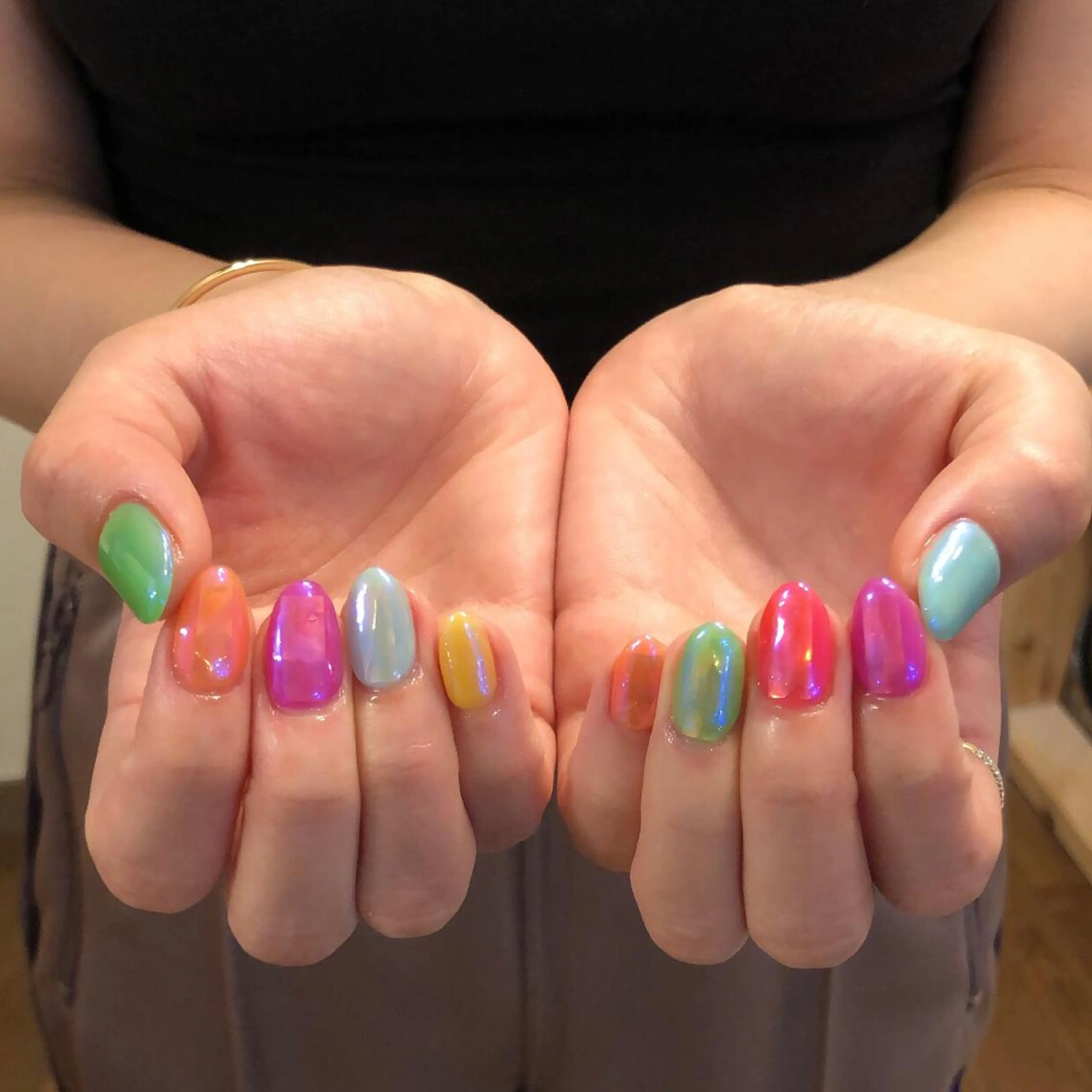 ネイル ハンドネイル フットネイル ハンドケア Nes.Nail所属・Miyagi Asamiのネイルデザイン