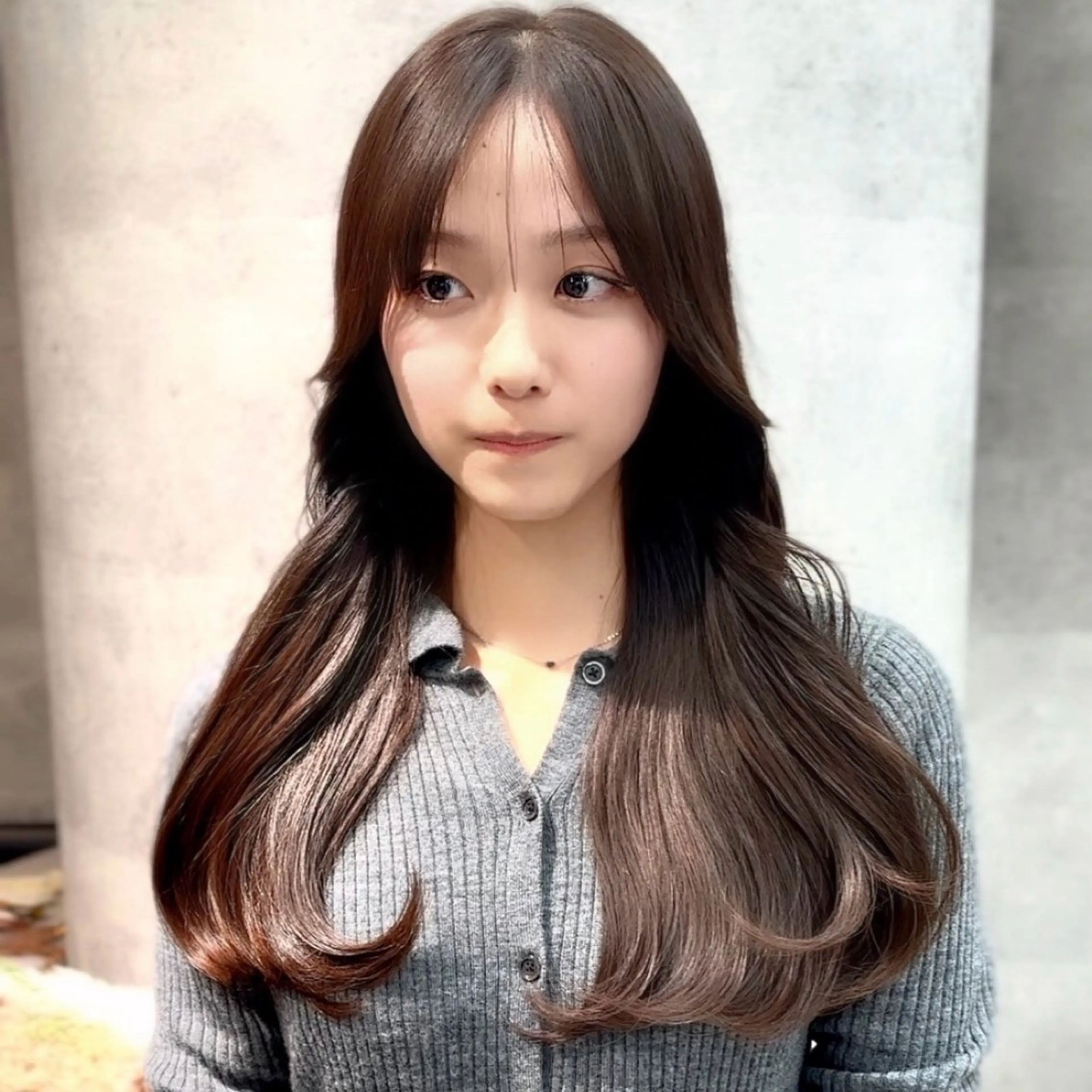 ロング 韓国風ヘア レイヤーカット シースルーバング 新宿/韓国レイヤー 顔まわり/RIKUのヘアスタイル