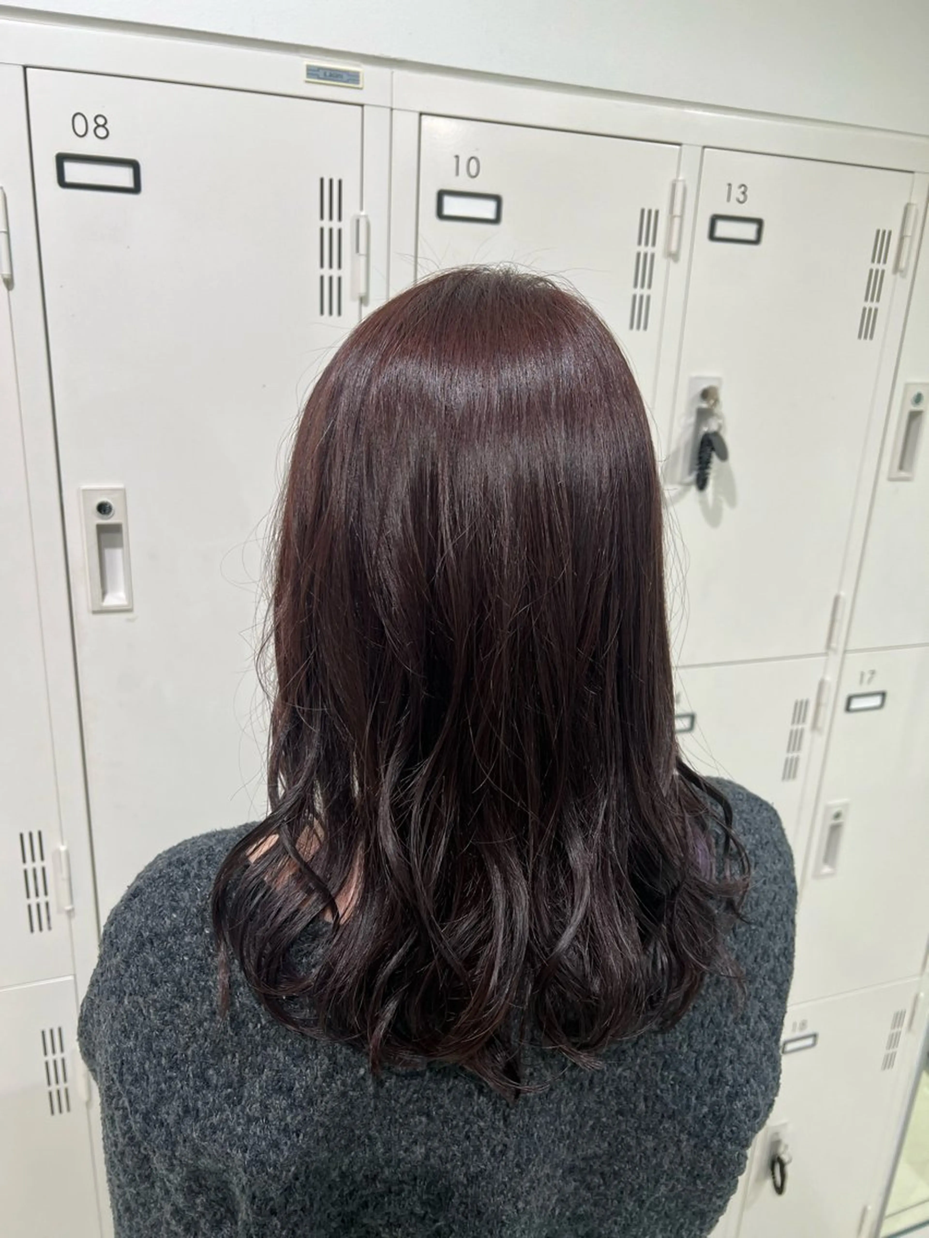 セミロング カラー ラベンダーカラー ピンクカラー ヘアカラー トリートメント 暖色カラー🌹 中山由梨のヘアスタイル