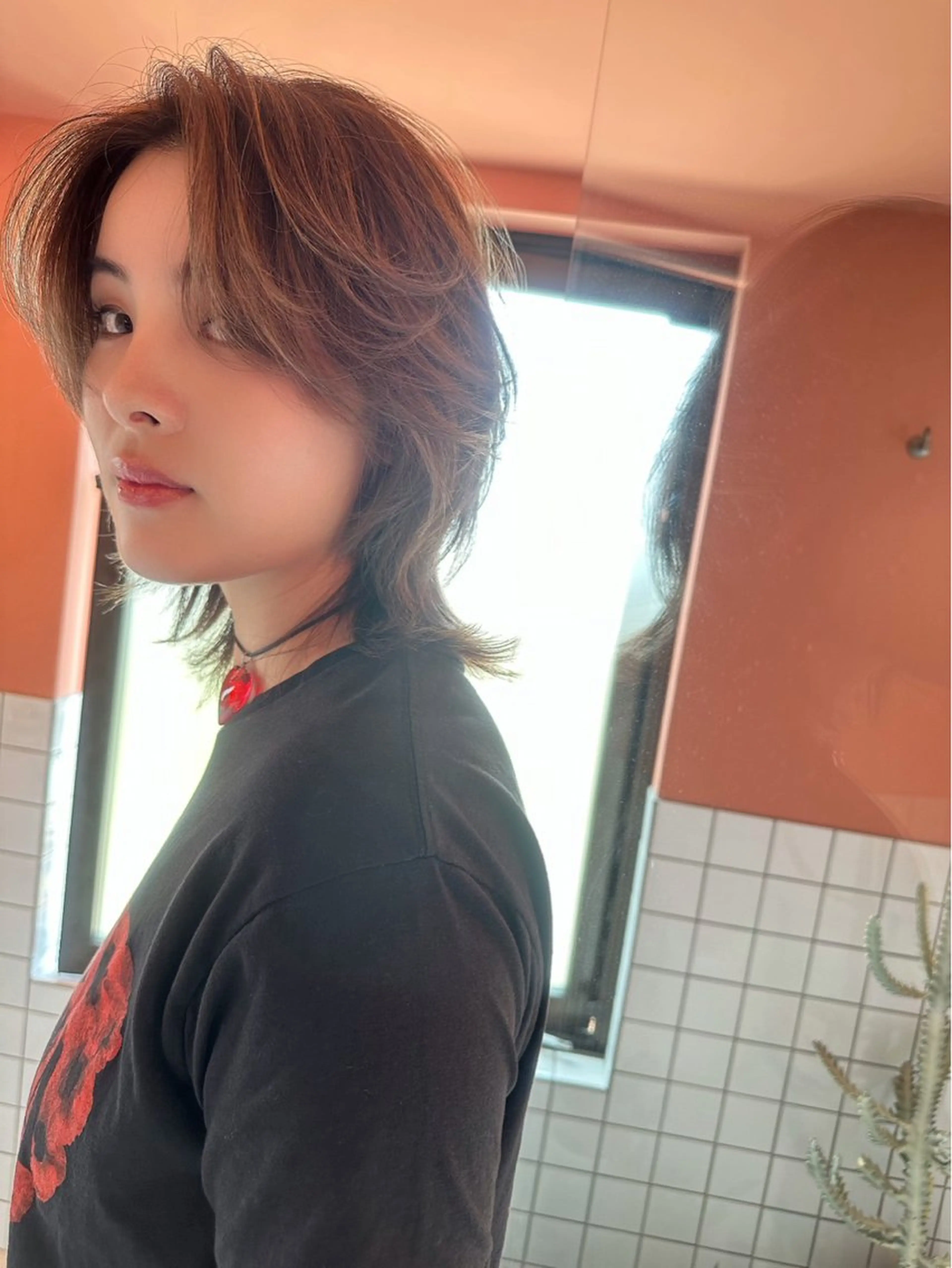 ミディアム レイヤーカット ウルフカット ウルフレイヤー 【モデル募集】貝沼 しおんのヘアスタイル