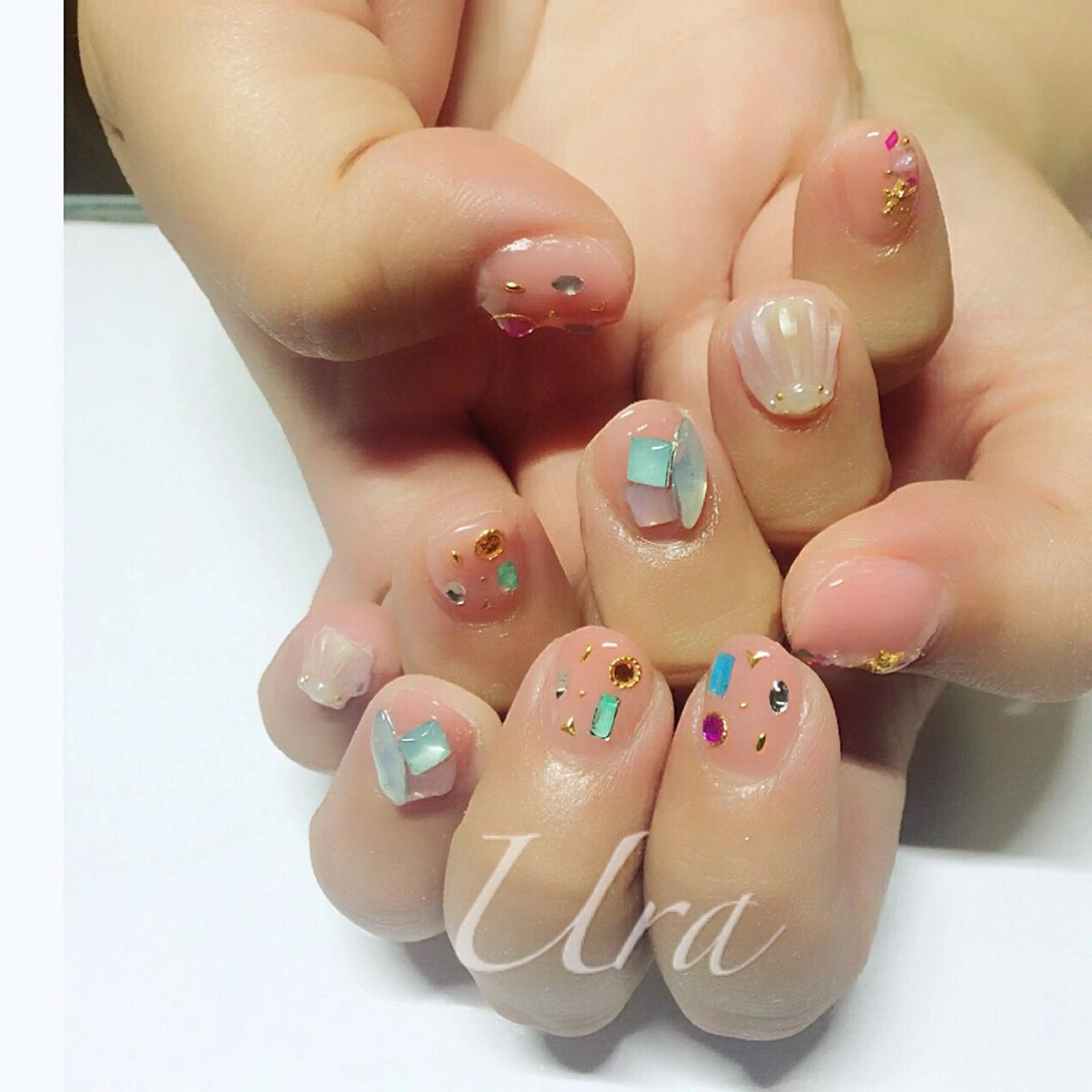 ネイル UrakoNail 《nail》のネイルデザイン