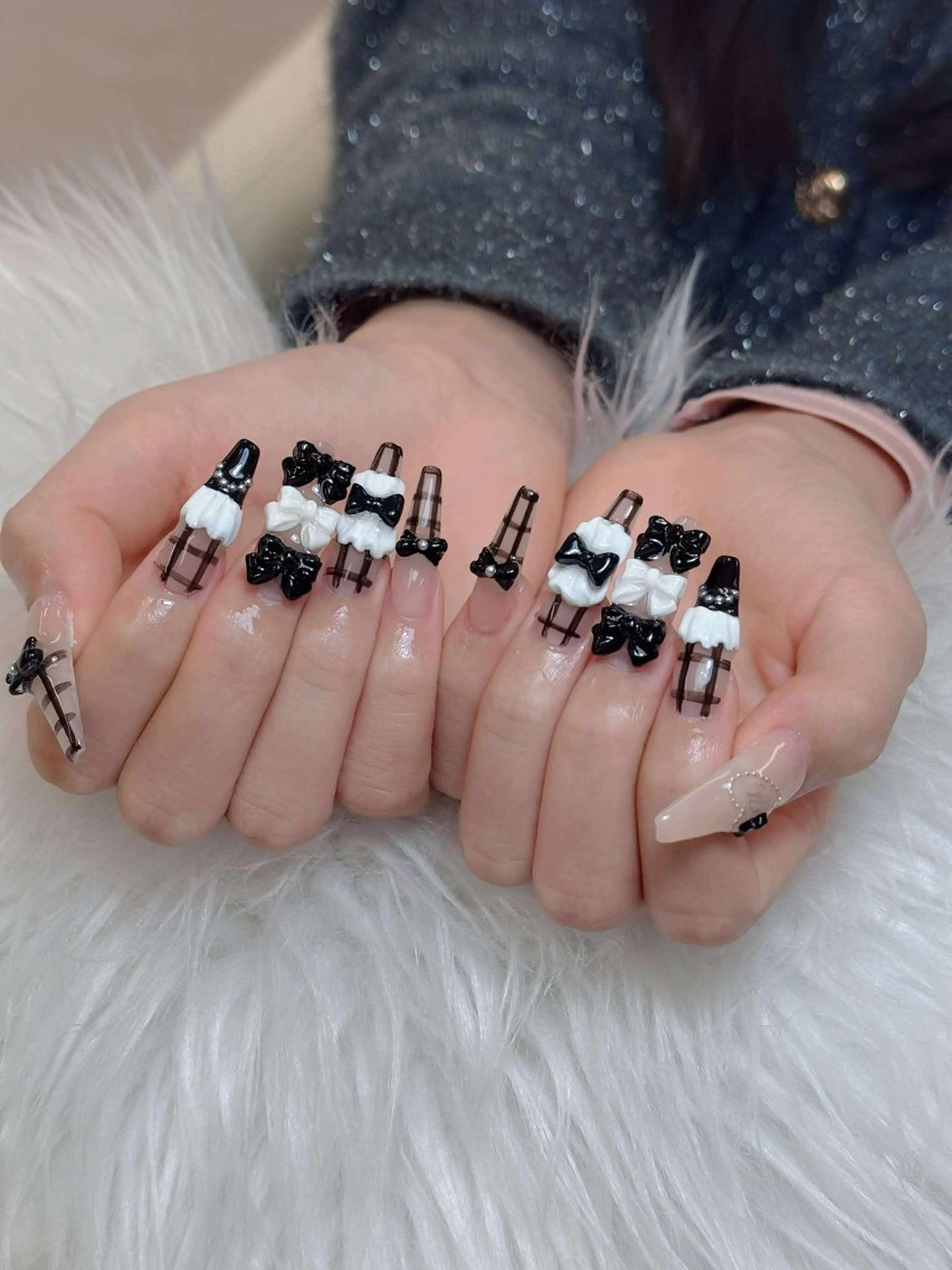 ネイル オーロラネイル チークネイル フットネイル フレンチネイル 韓国ネイル ハンドネイル Lumi Nailのネイルデザイン