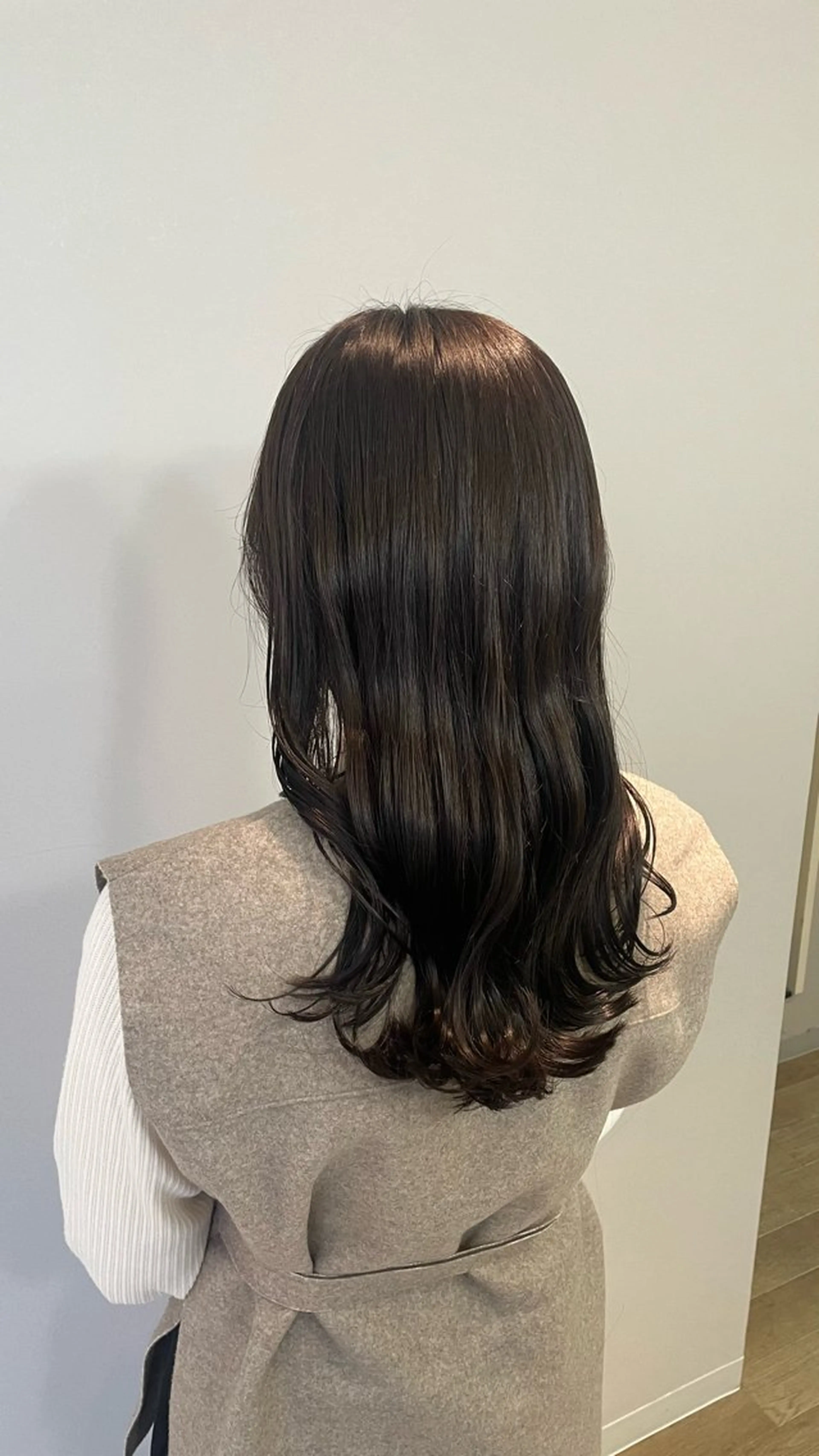 セミロング カラー カット ヘアカラー トリートメント ayano / 透明感・くすみカラーのヘアスタイル