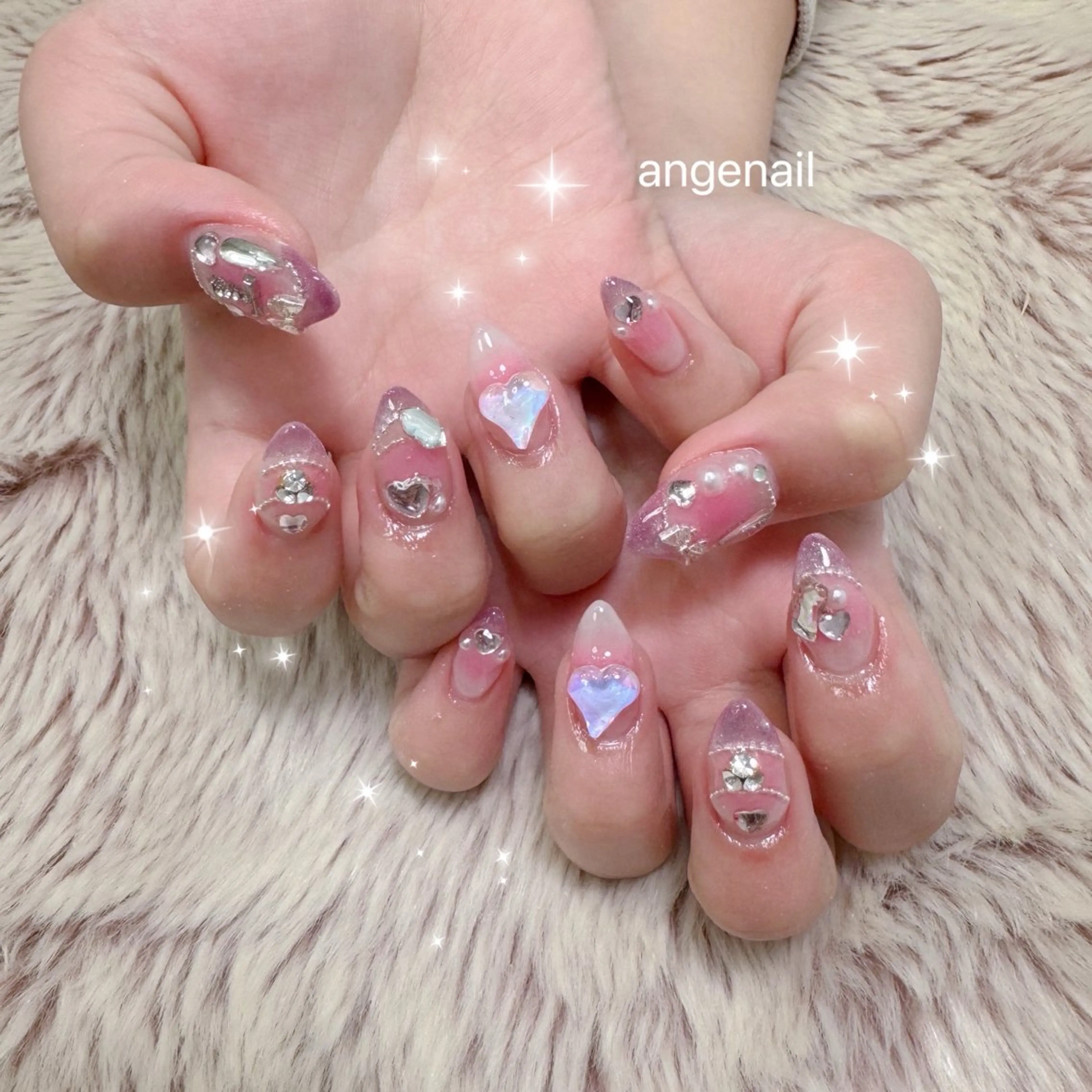 ネイル ハンドネイル オーナーネイリスト MAKIのネイルデザイン