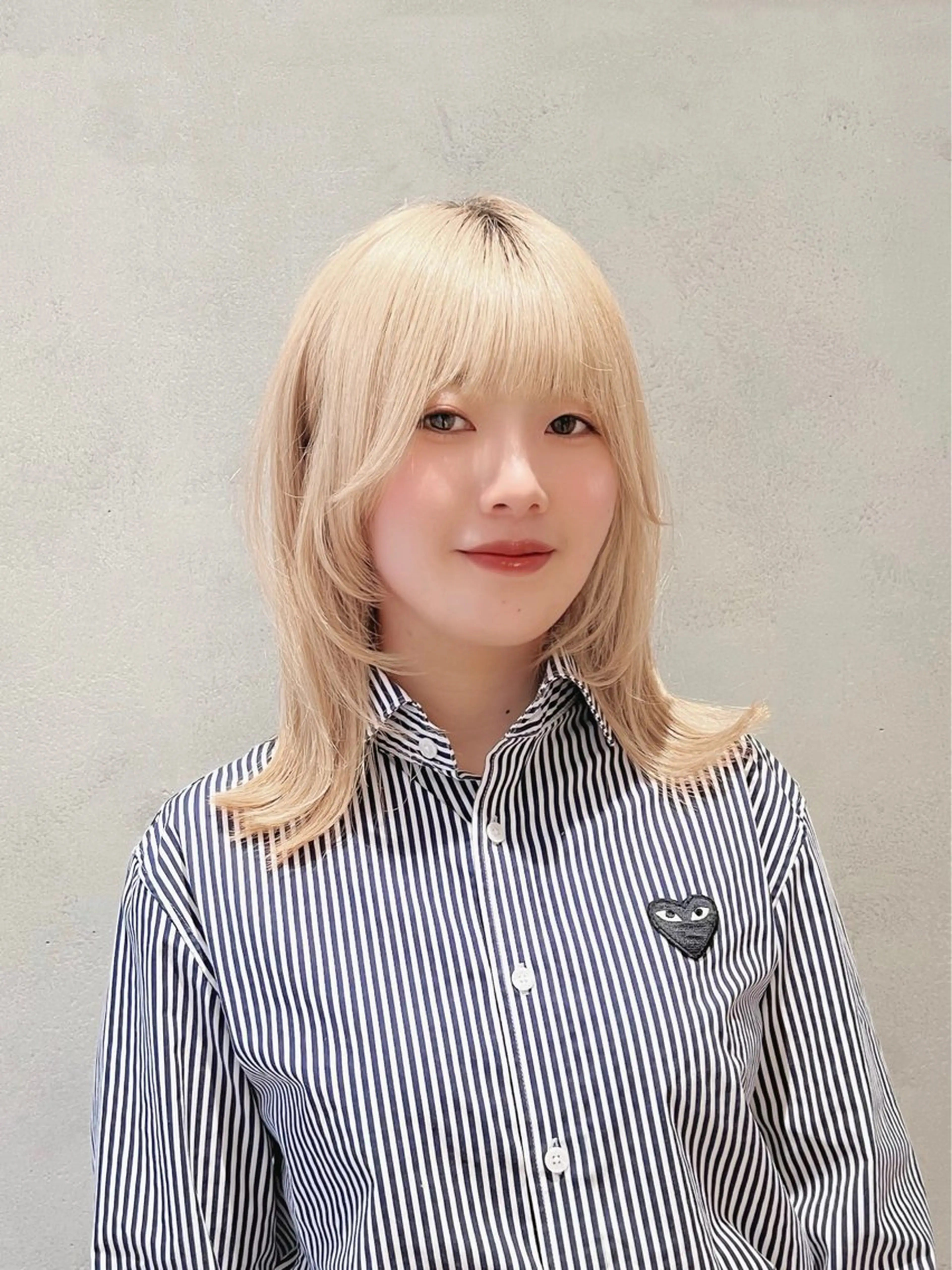 ミディアム Say.石川葵 ショートボブ前髪のヘアスタイル