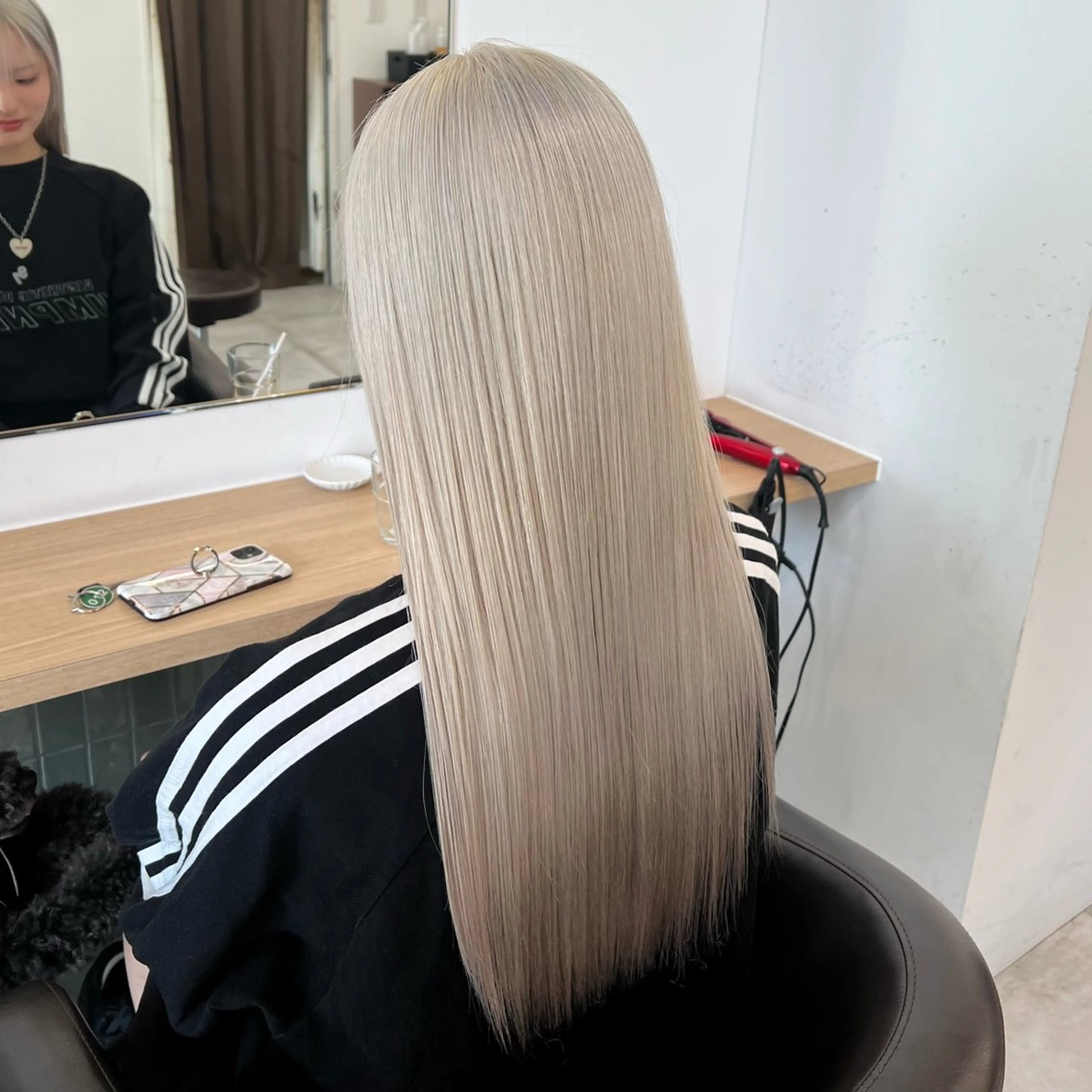 ロング カラー カット ヘアカラー トリートメント ハイトーン/透明感 カラー🌿KANTAのヘアスタイル