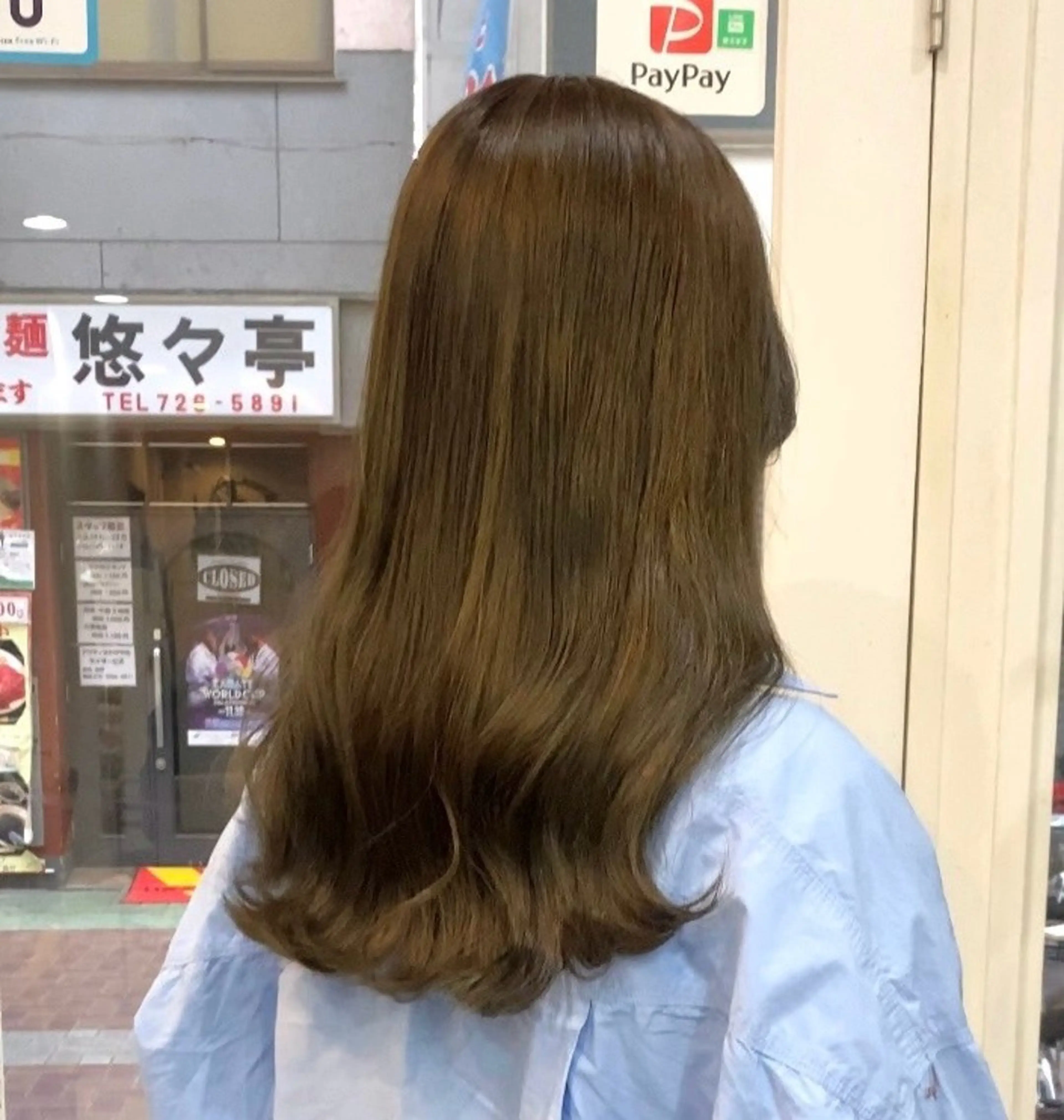 セミロング カラー 生尾 虹水のヘアスタイル