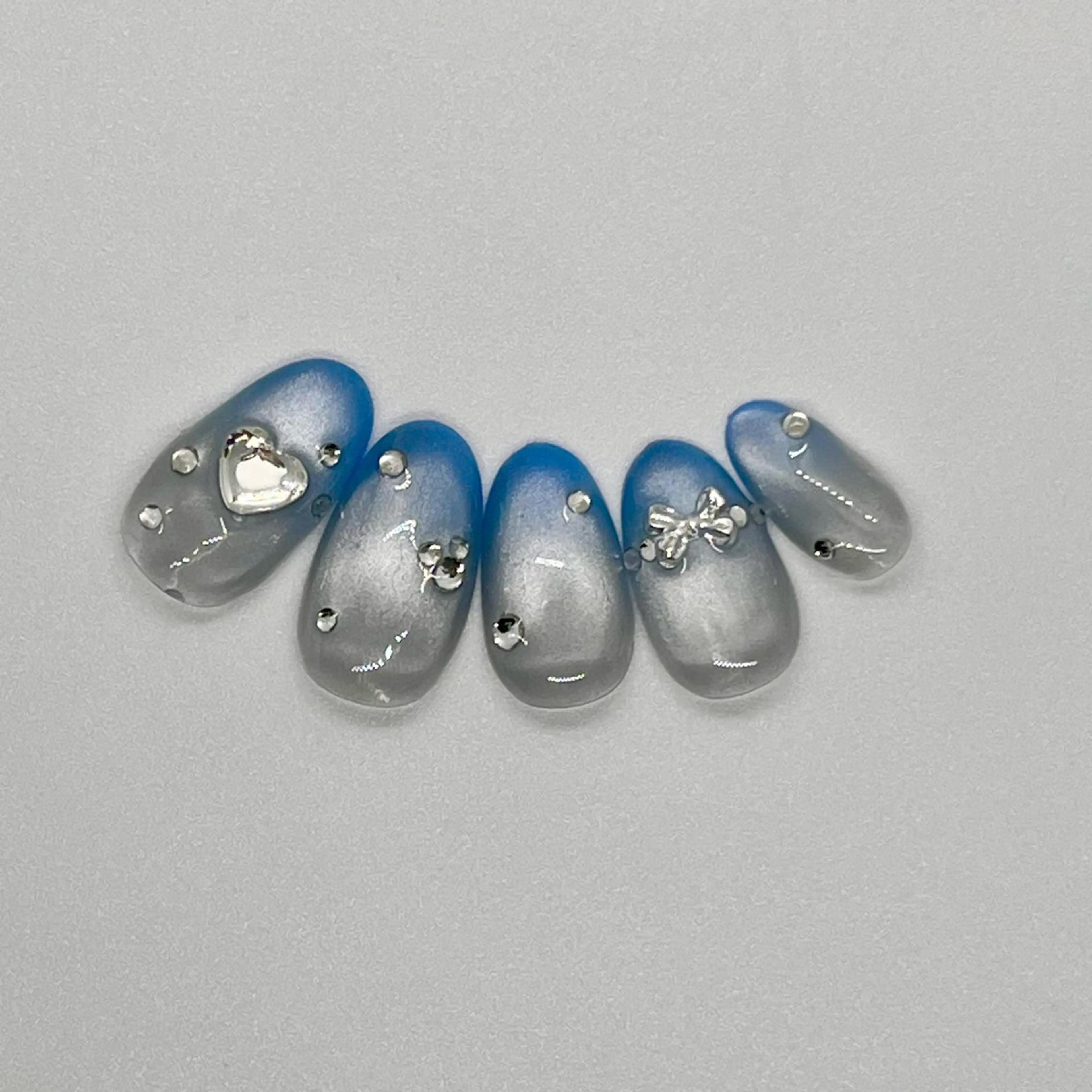 ネイル AGnail Moekaのネイルデザイン