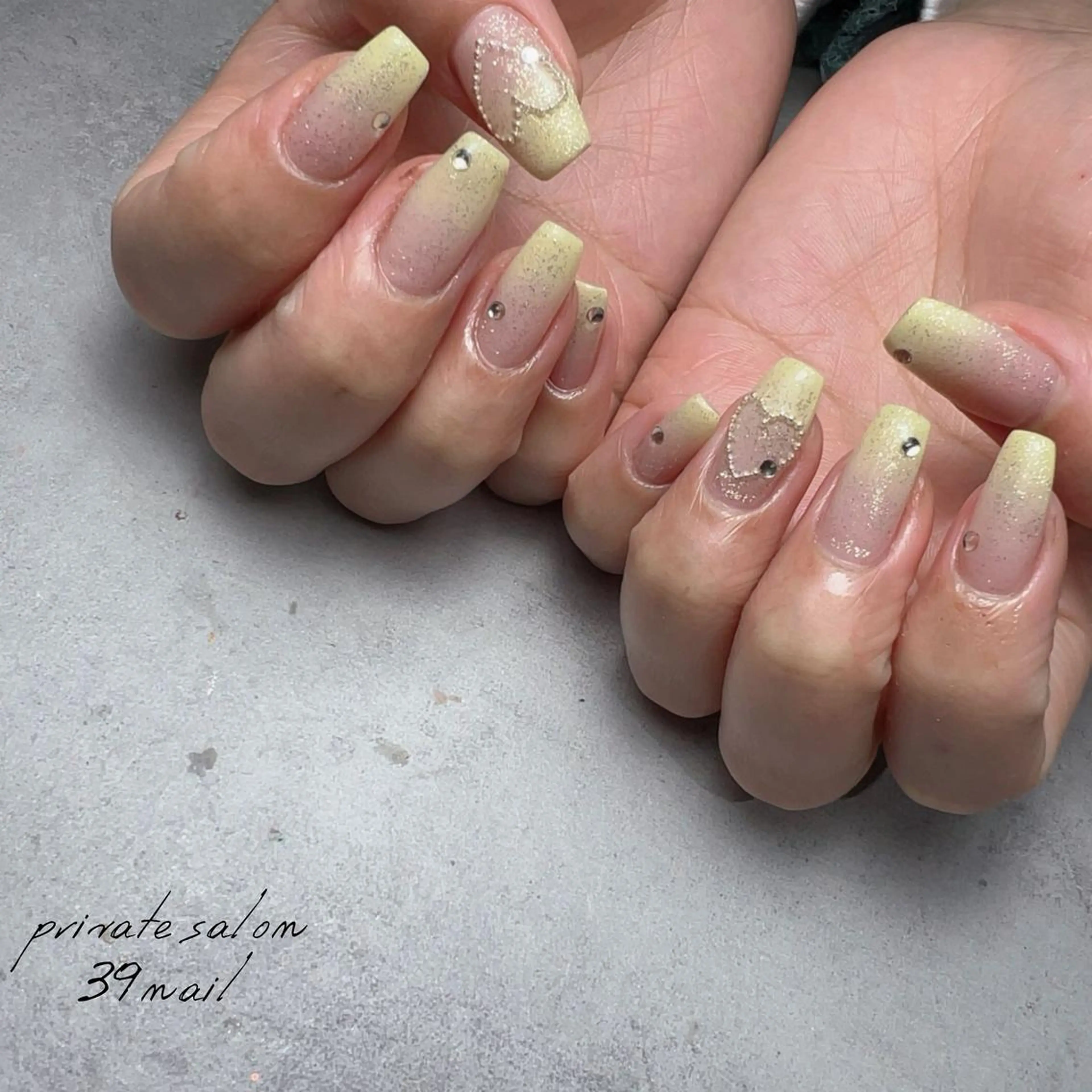 ミディアム ネイル ハンドネイル 京橋 【39nail】のネイルデザイン