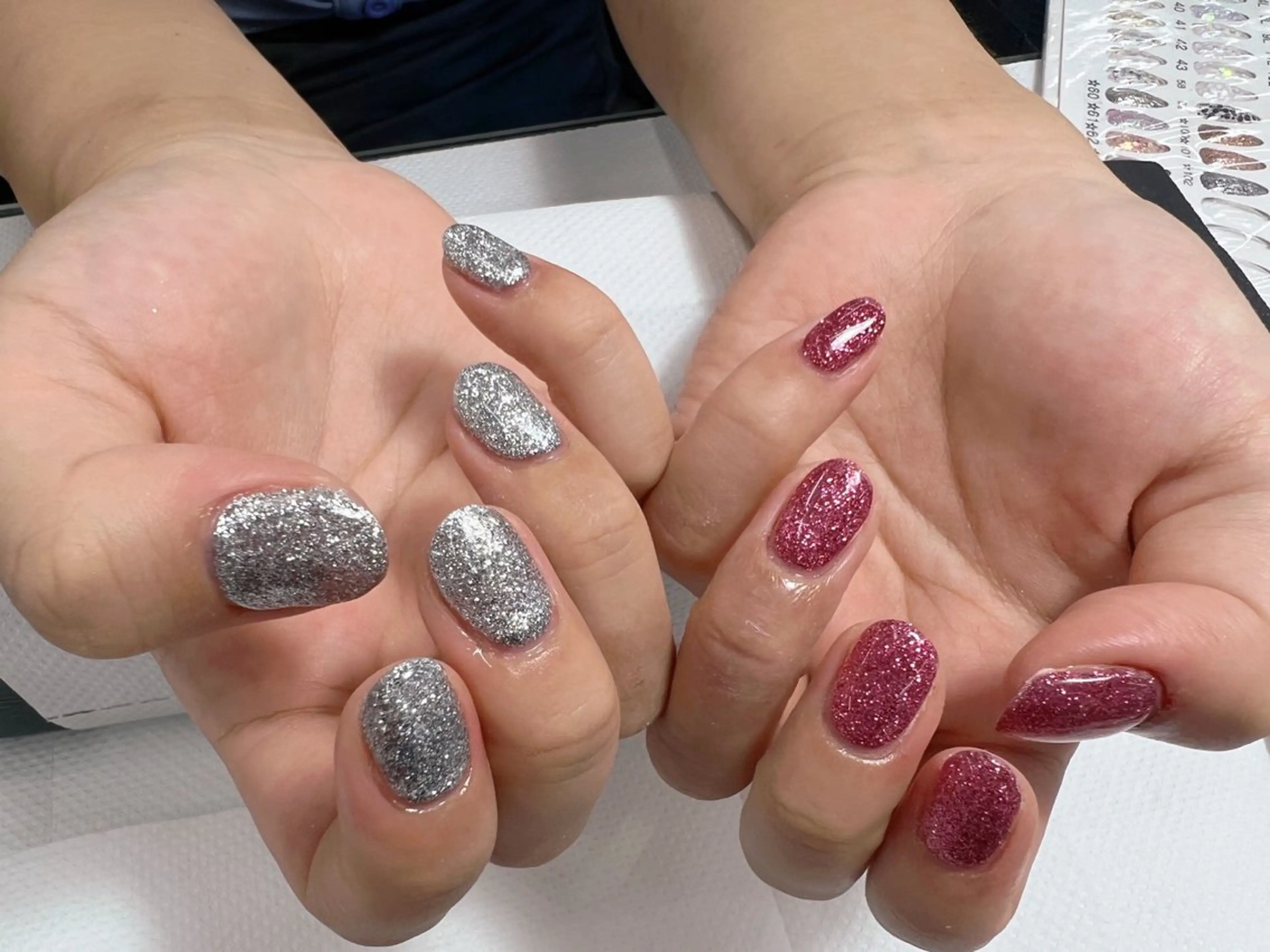 ネイル ラメ(グリッター) ワンカラーネイル ピンク シルバー 【MAXKELLY】 Shiotaのネイルデザイン