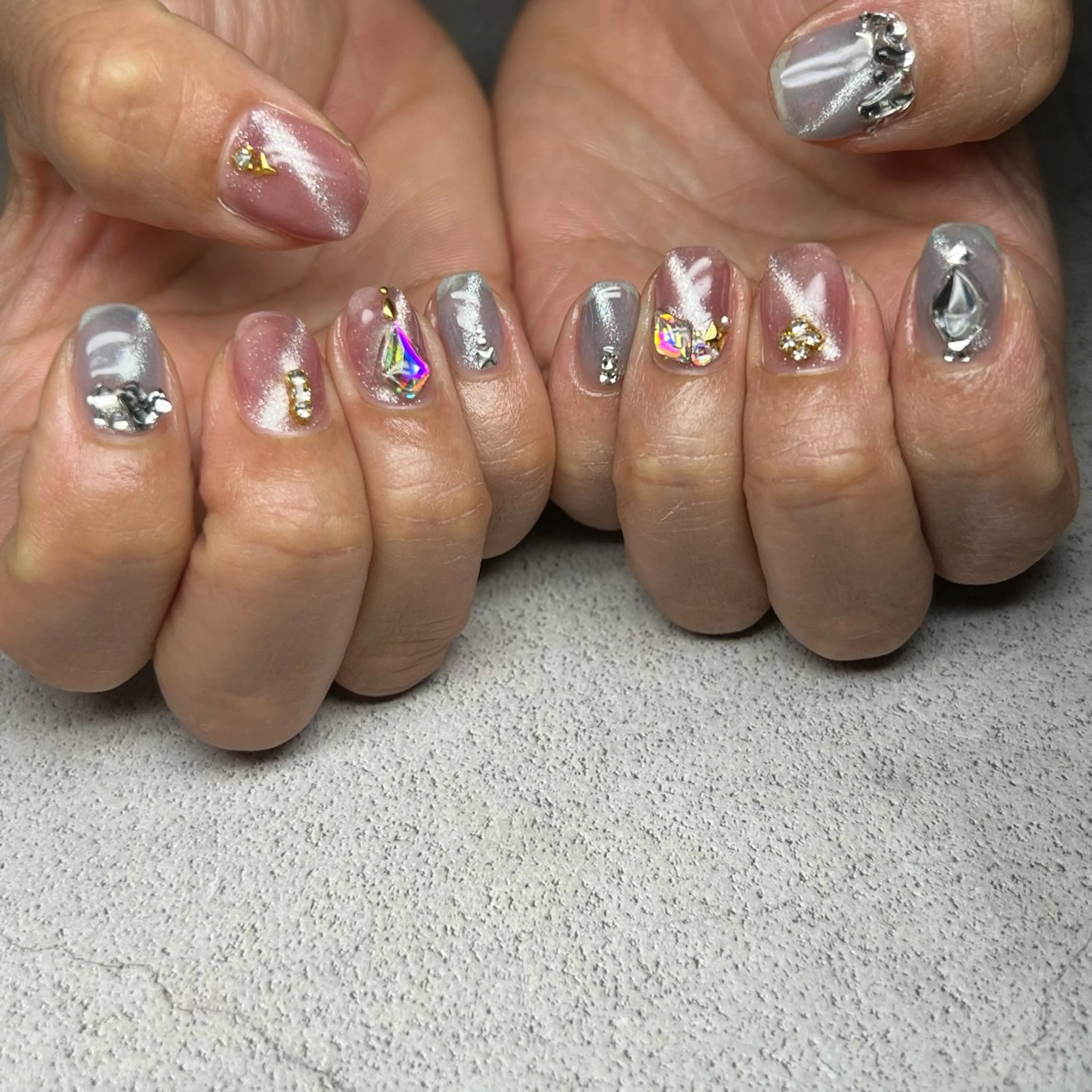 ネイル マグネットネイル ハンドネイル 𝐫𝐚𝐢 𝐧𝐚𝐢𝐥のネイルデザイン