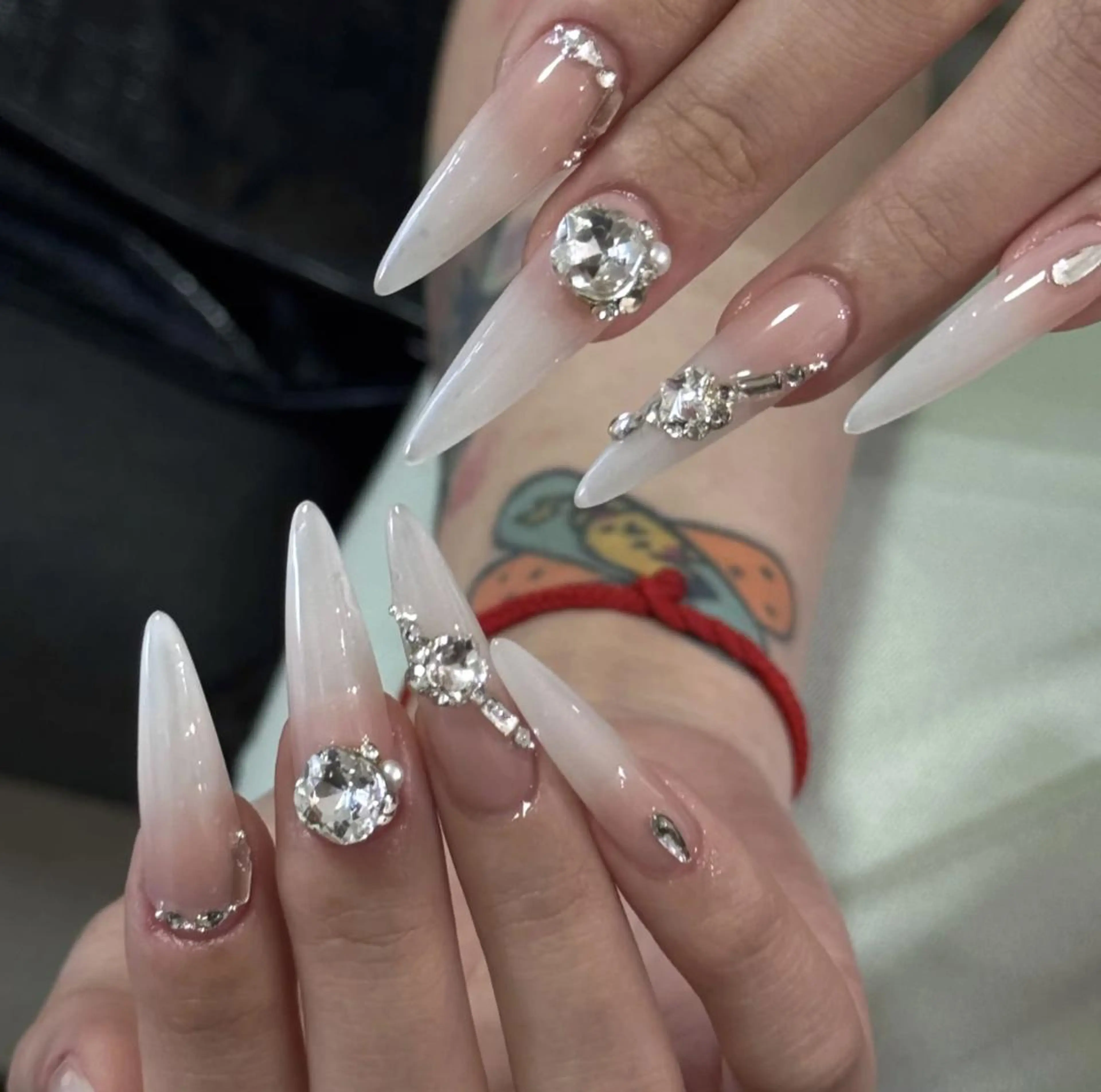 ネイル ハンドネイル 🎀 KiKi_nailのネイルデザイン