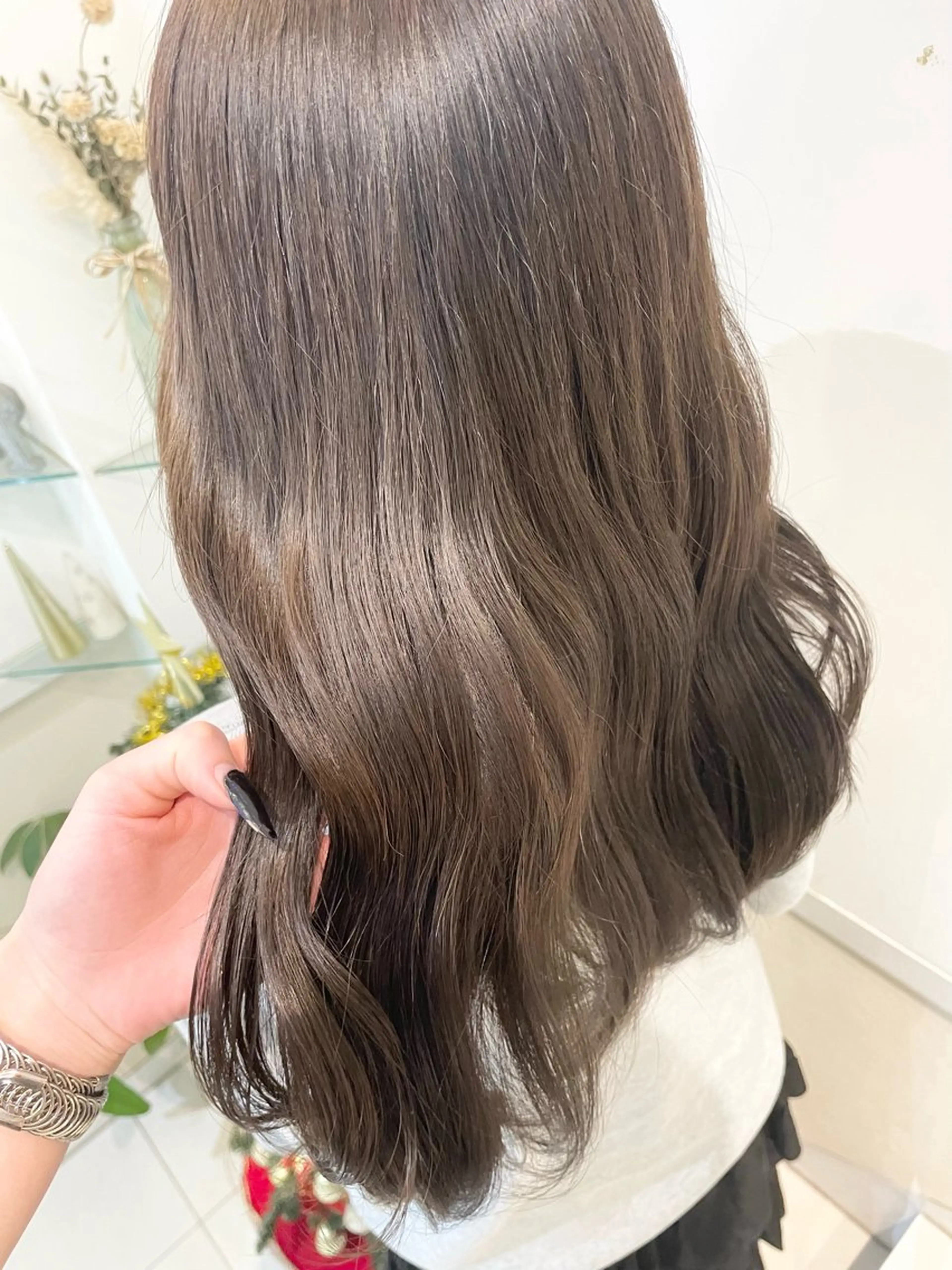 ロング カラー カット ヘアカラー トリートメント 髪質改善カラー🤍 エクステ✨君島由実子のヘアスタイル