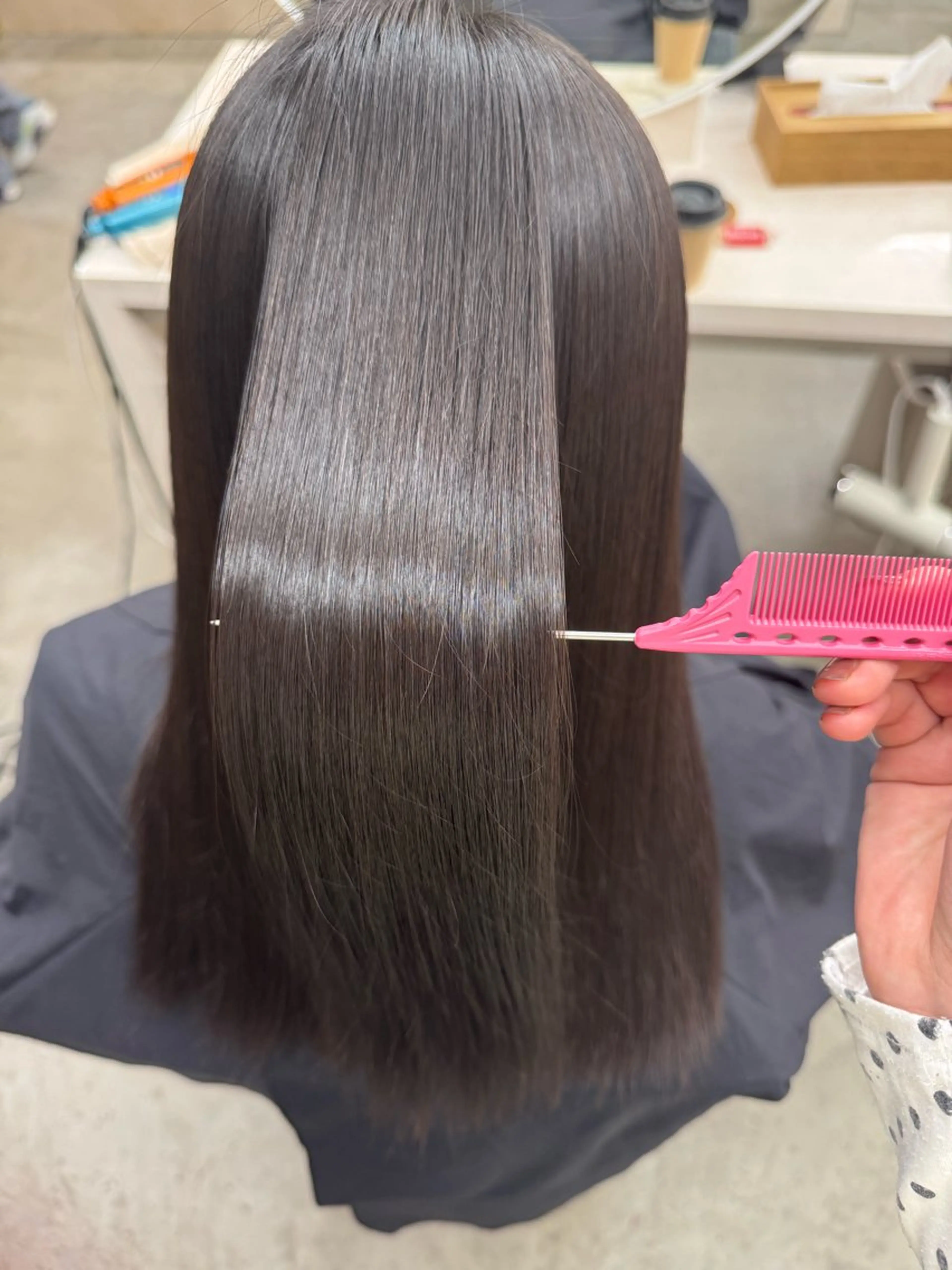 セミロング 縮毛矯正 sand emaのヘアスタイル