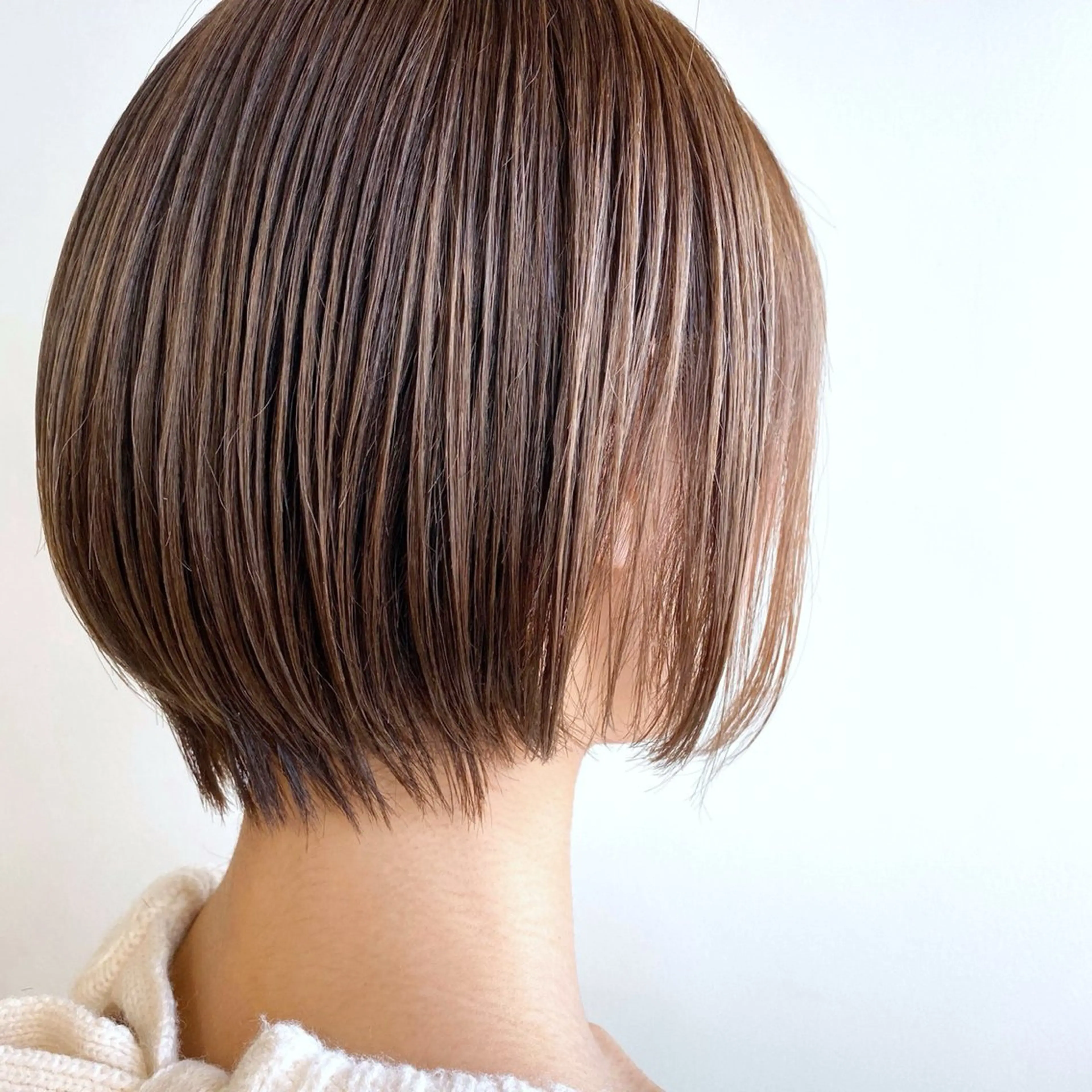 ショート カラー ボブ/レイヤー/透明 感カラー/dai🌿のヘアスタイル