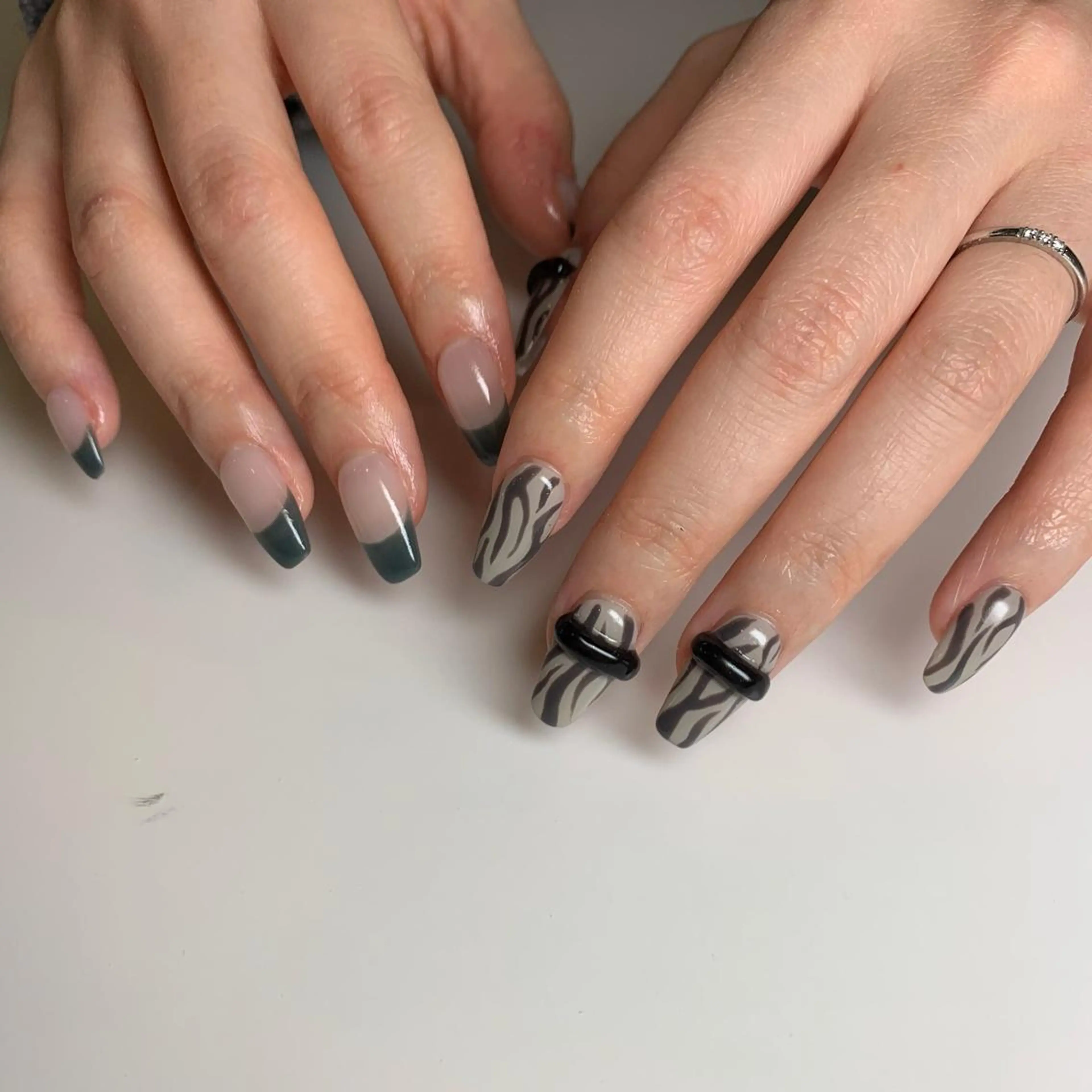 ネイル アニマル柄 恒川 みなみのネイルデザイン