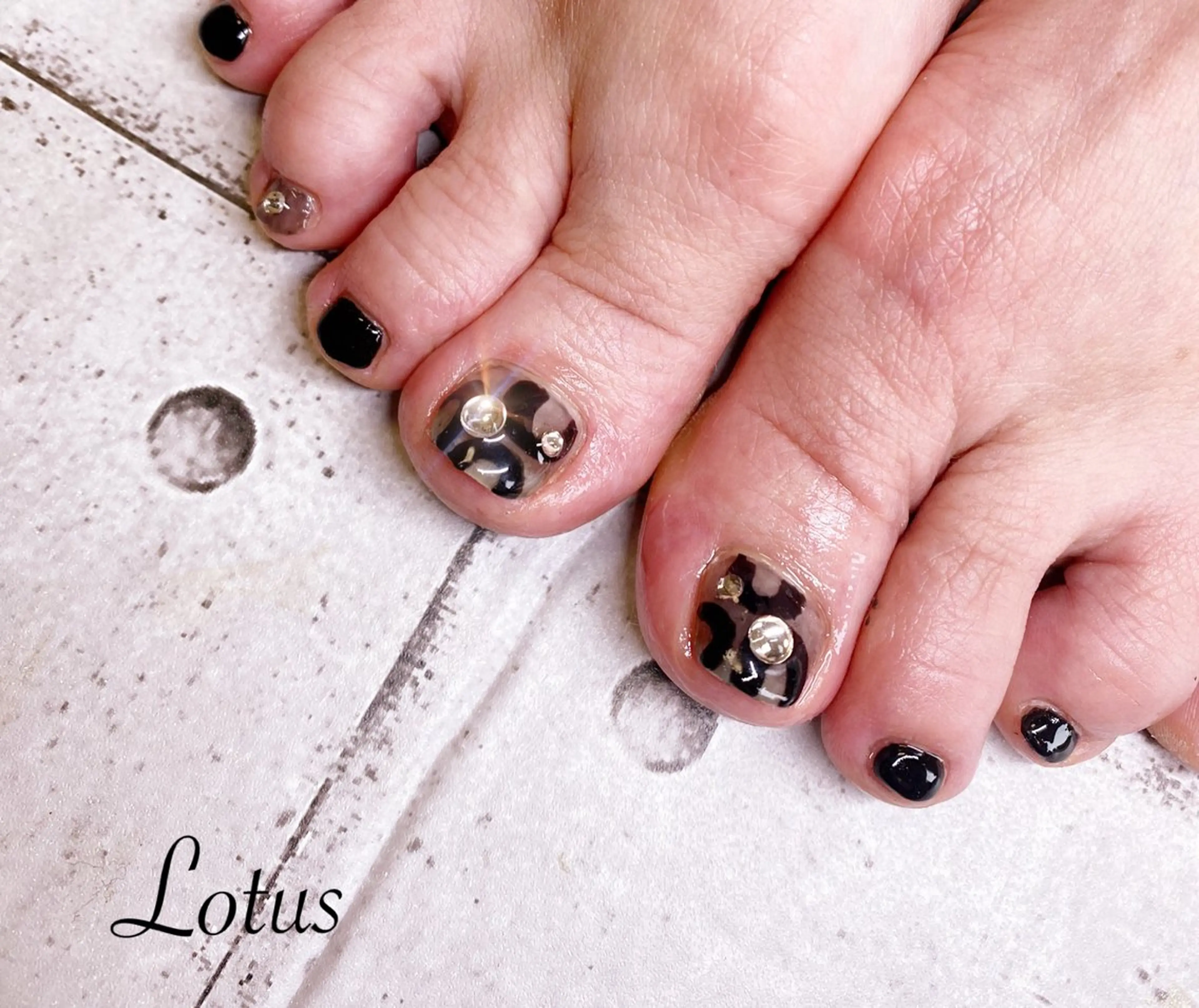 ネイル ハンドネイル Lotus 🌸のネイルデザイン